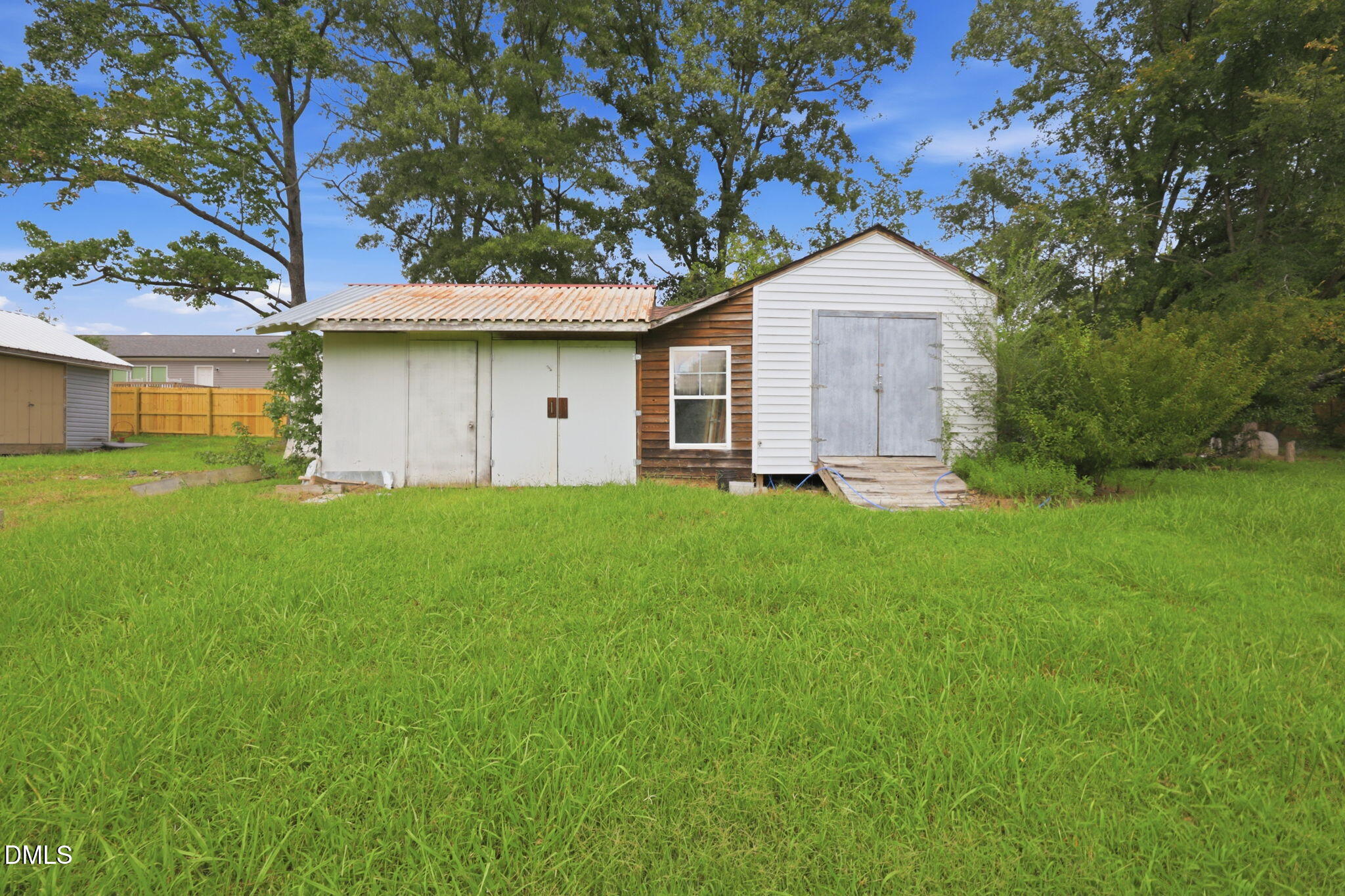 main property photo 26