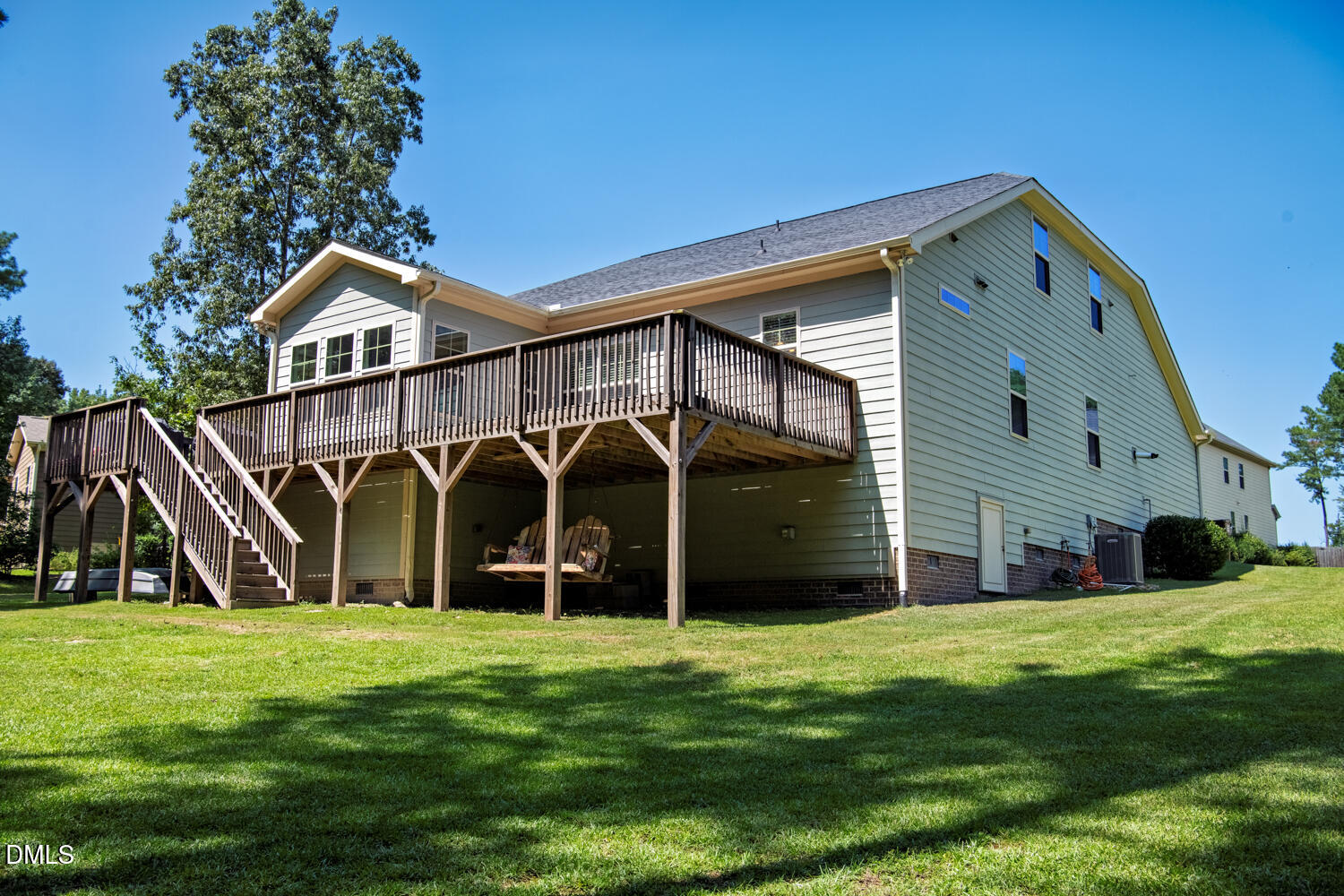 main property photo 12