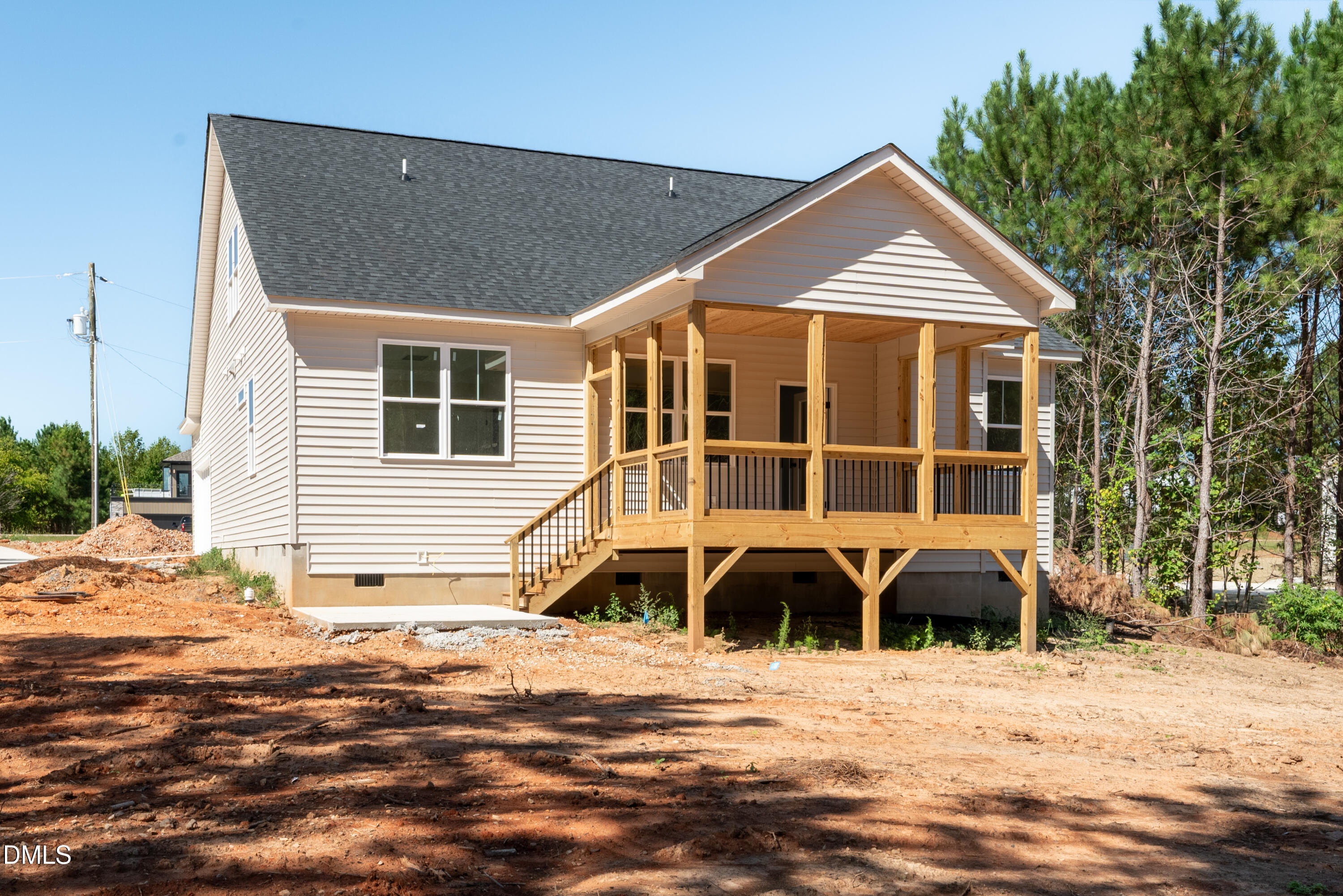 main property photo 25