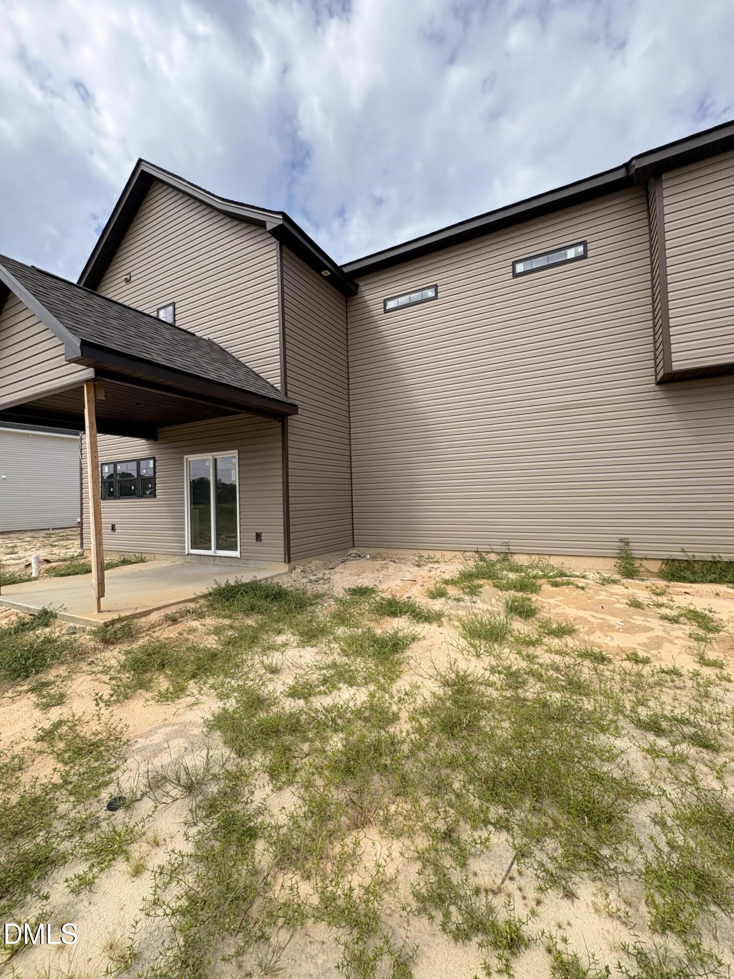 main property photo 18