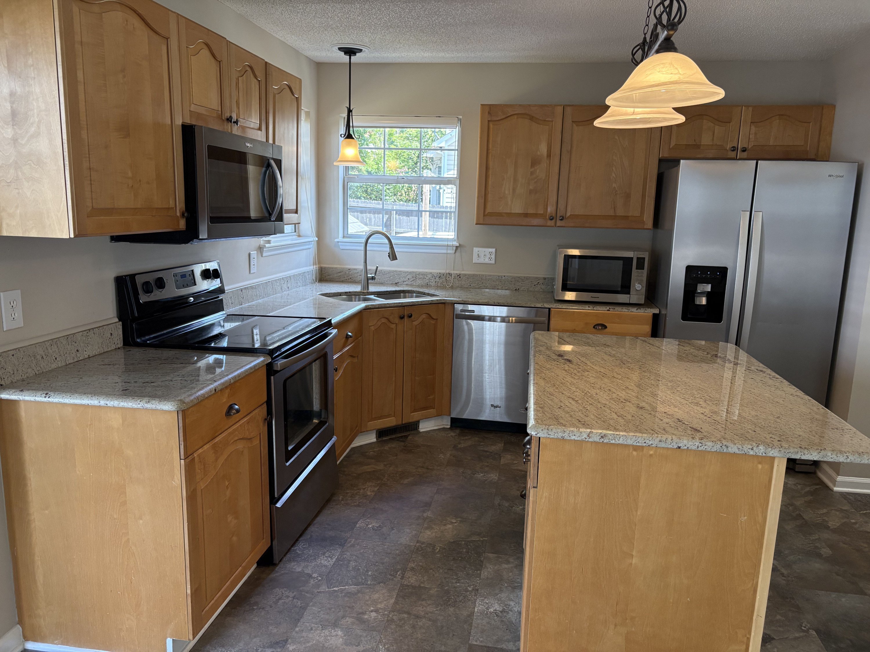 main property photo 14