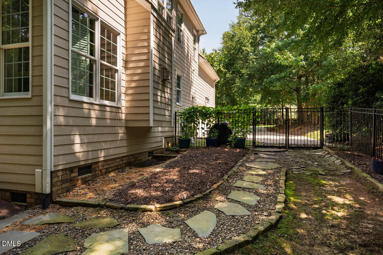 main property photo 56