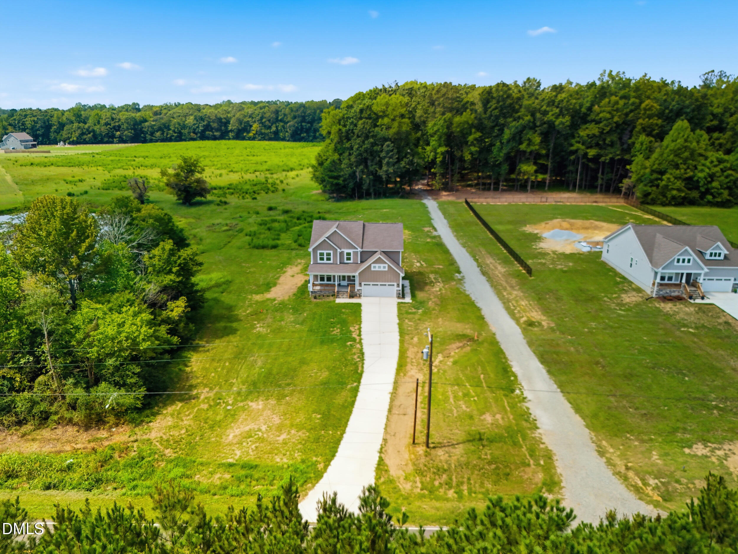 main property photo 41
