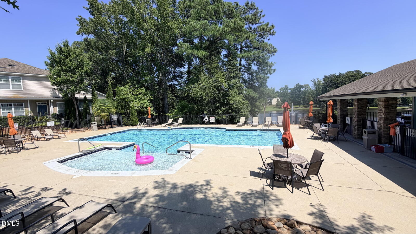 main property photo 21