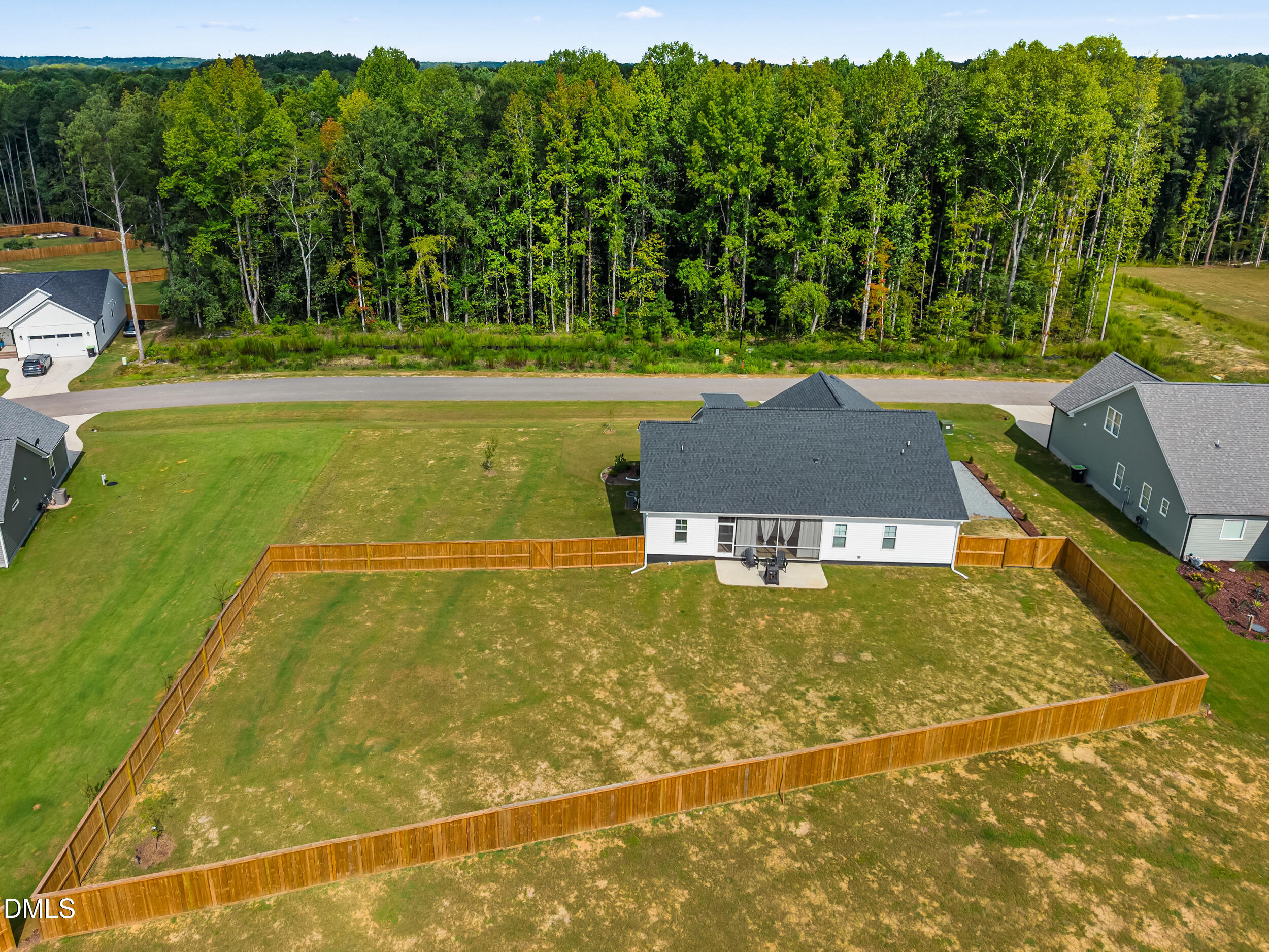 main property photo 39