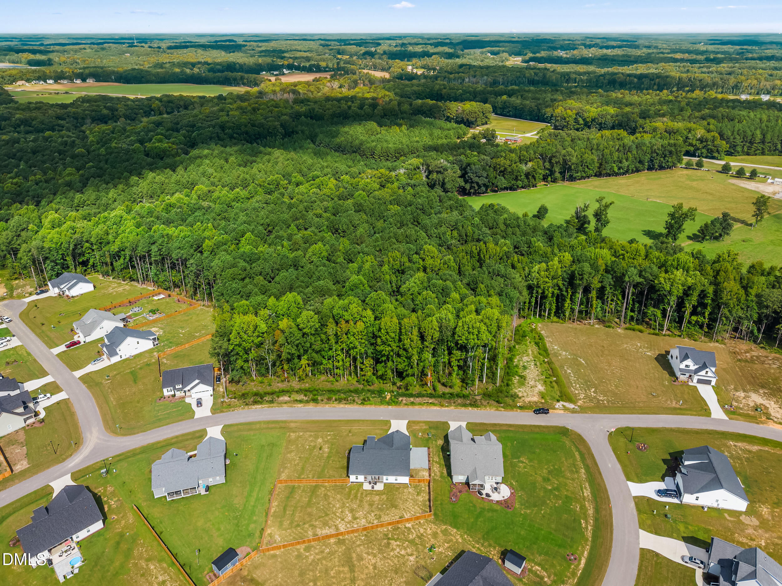 main property photo 40