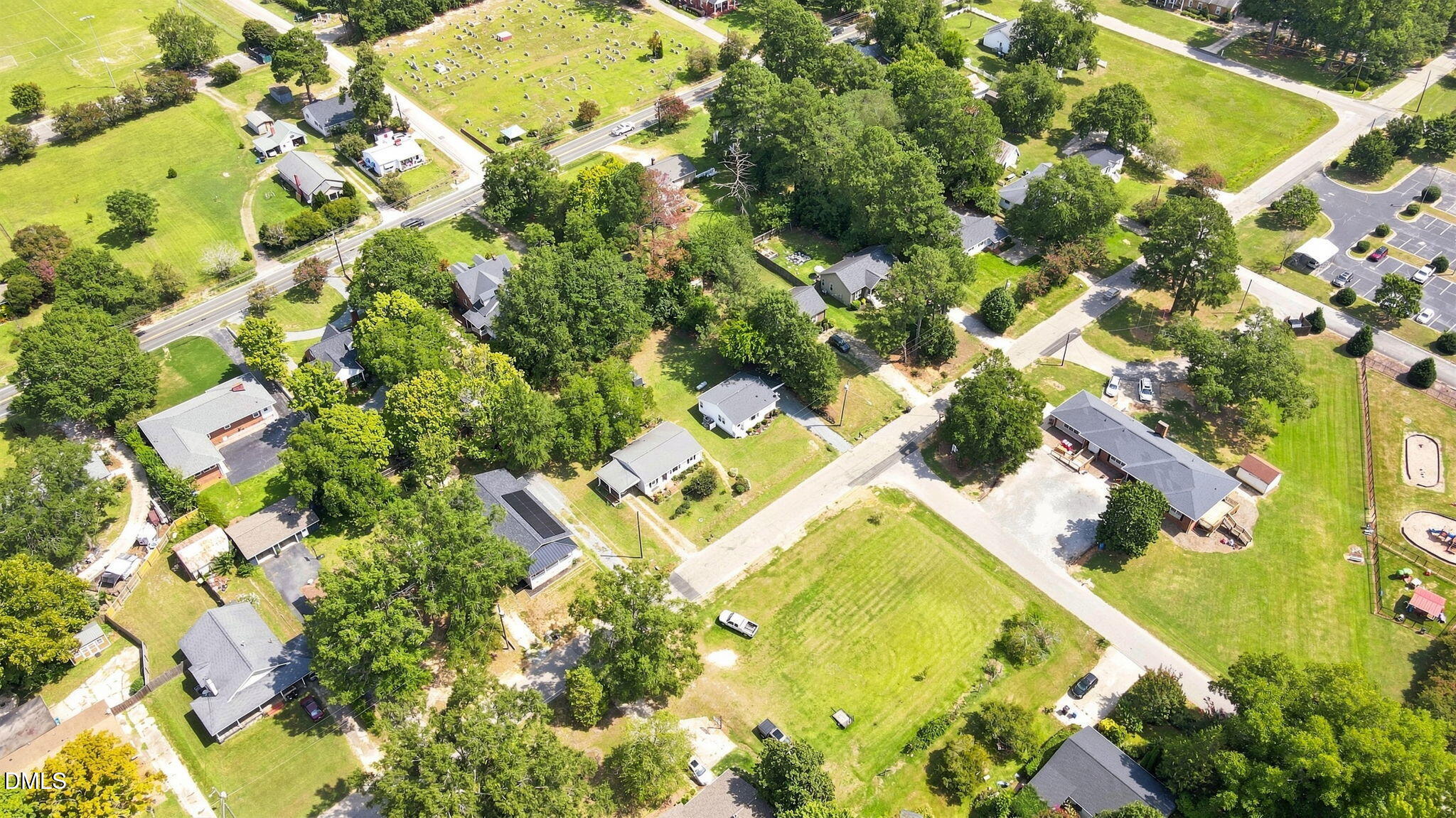 main property photo 39