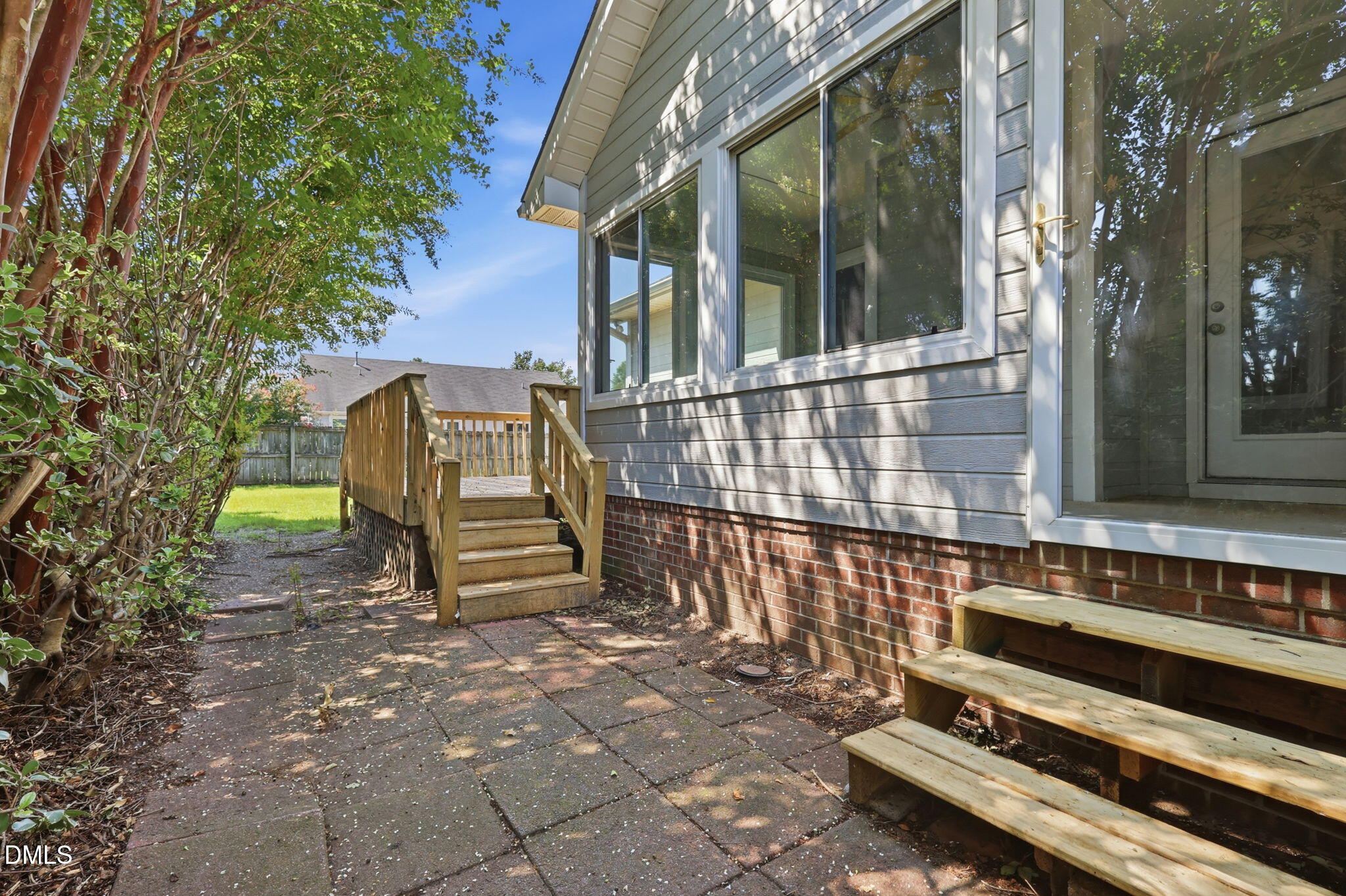 main property photo 44