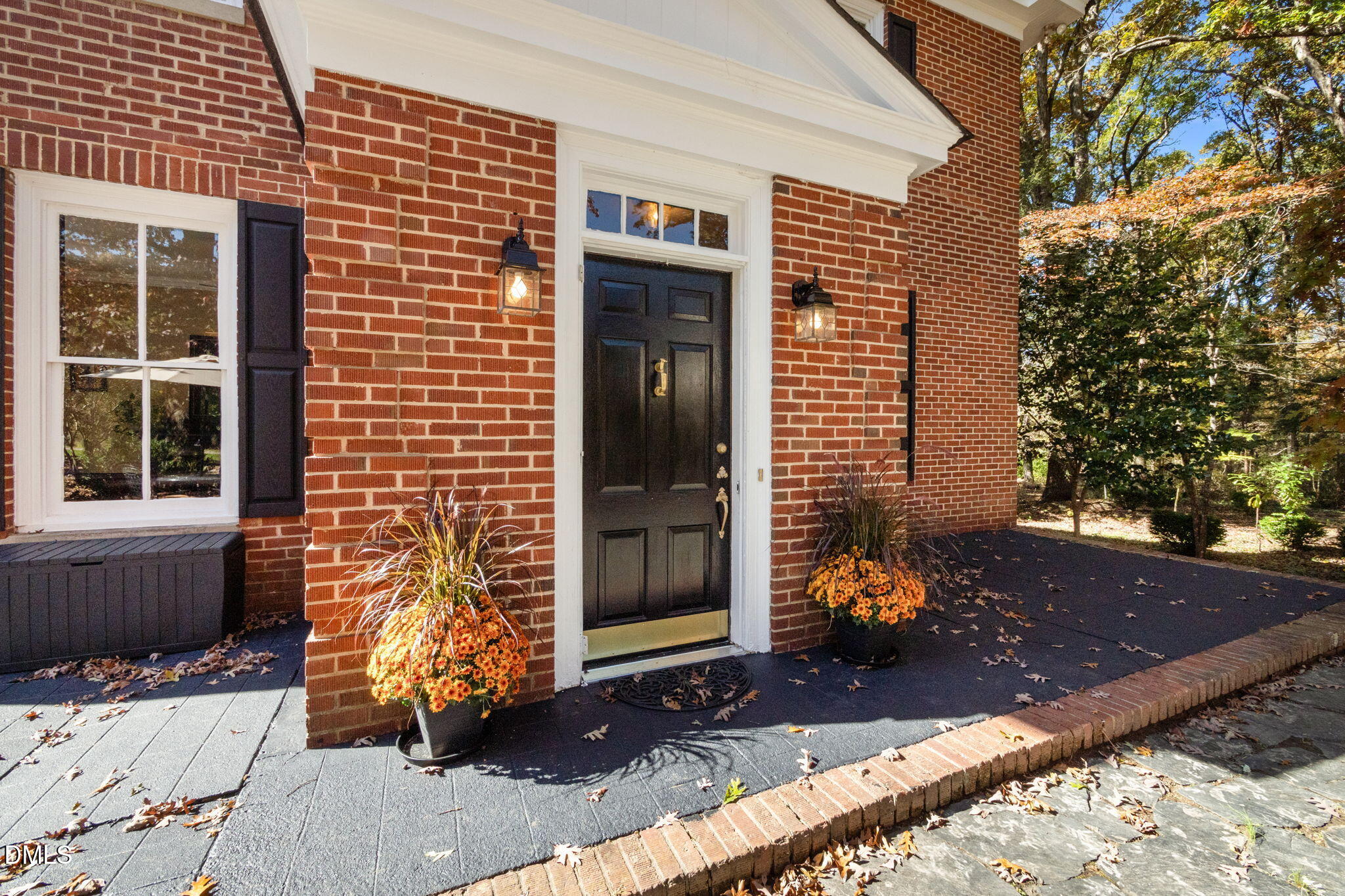 main property photo 7
