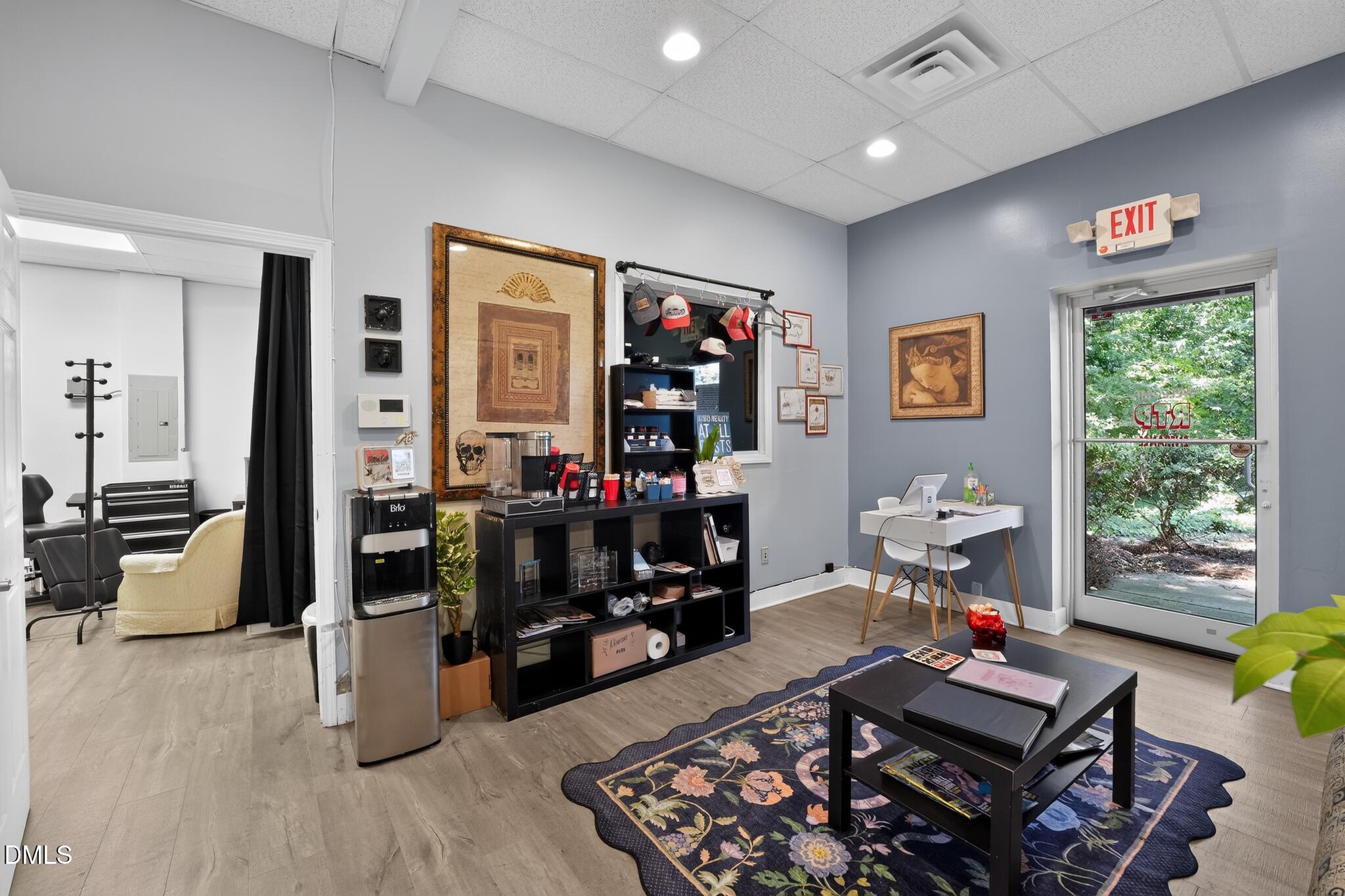 main property photo 17