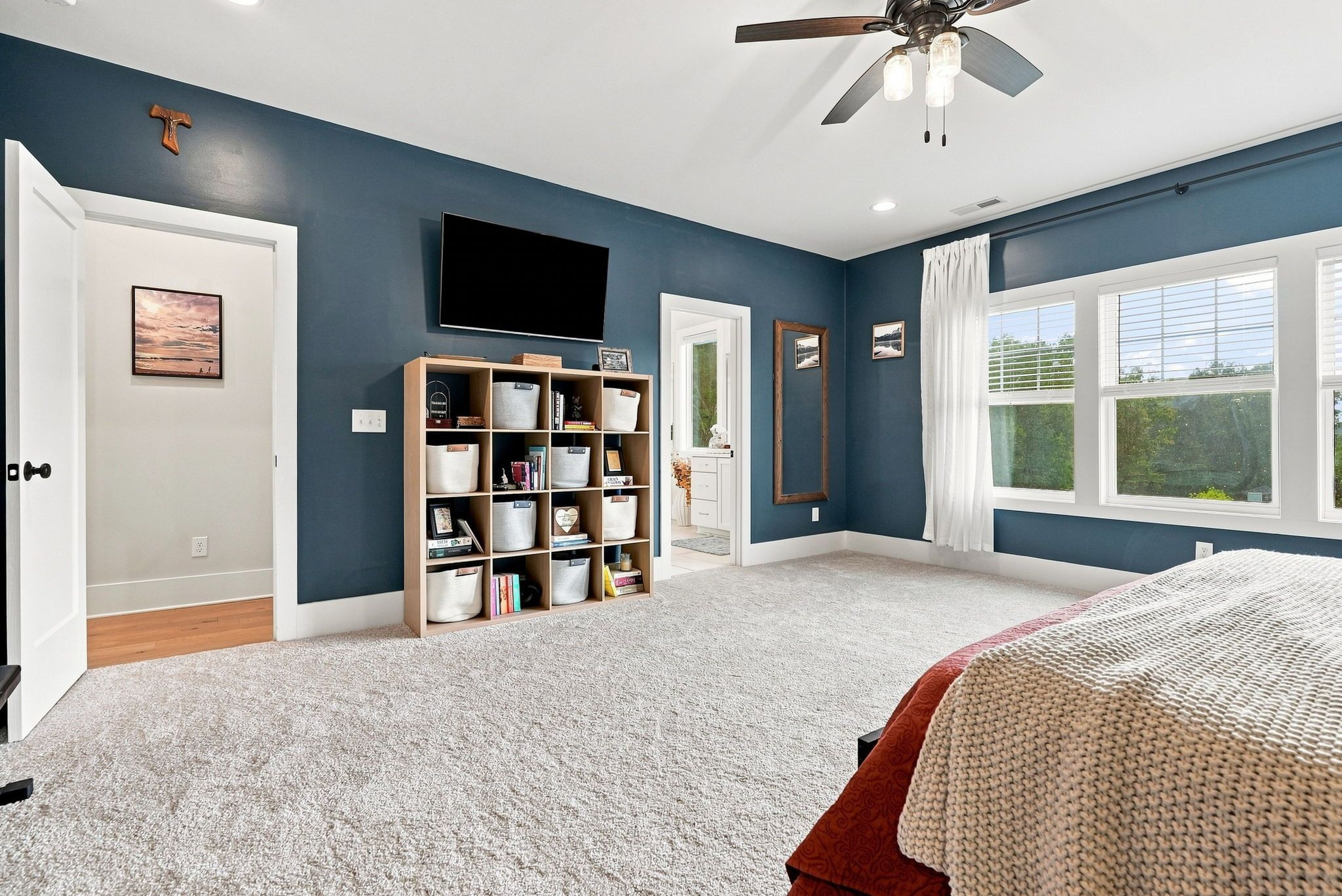 main property photo 65