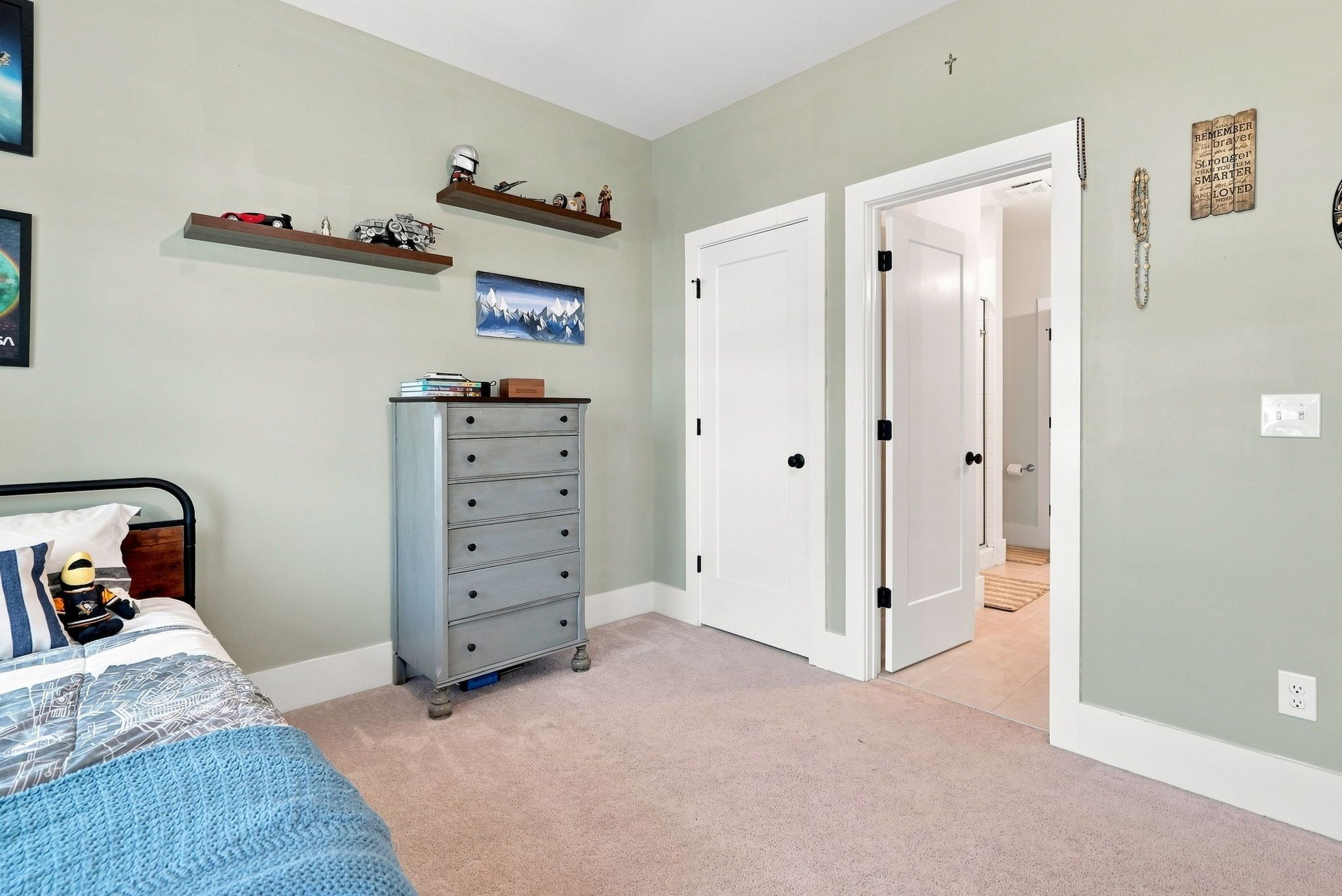 main property photo 76