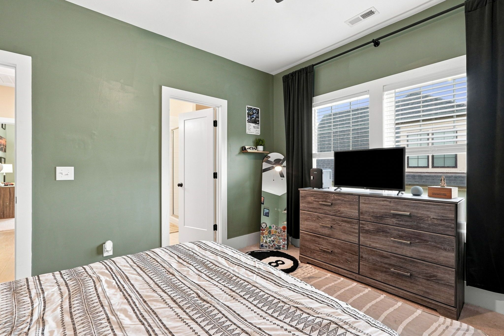 main property photo 82