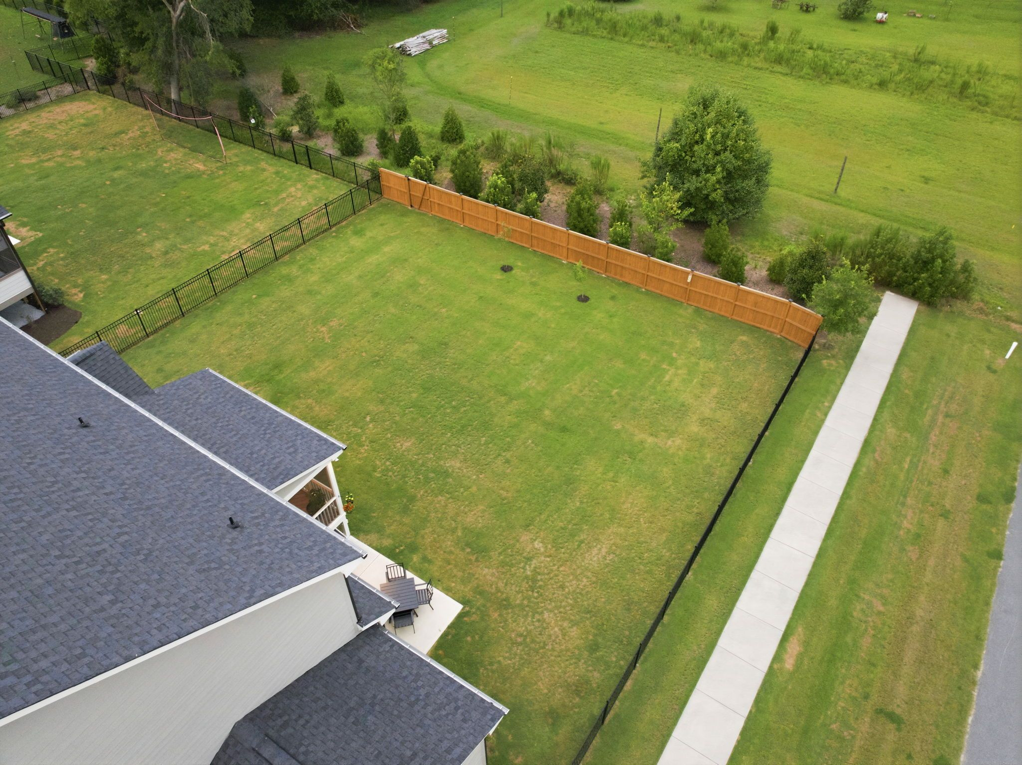 main property photo 88