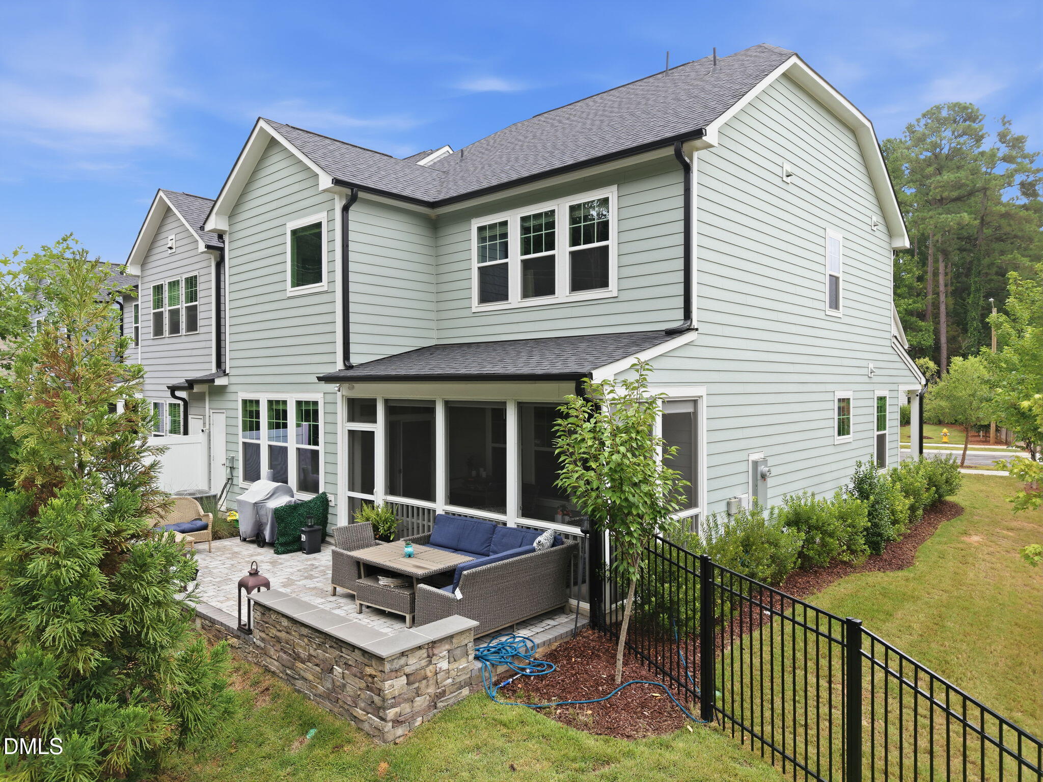 main property photo 36