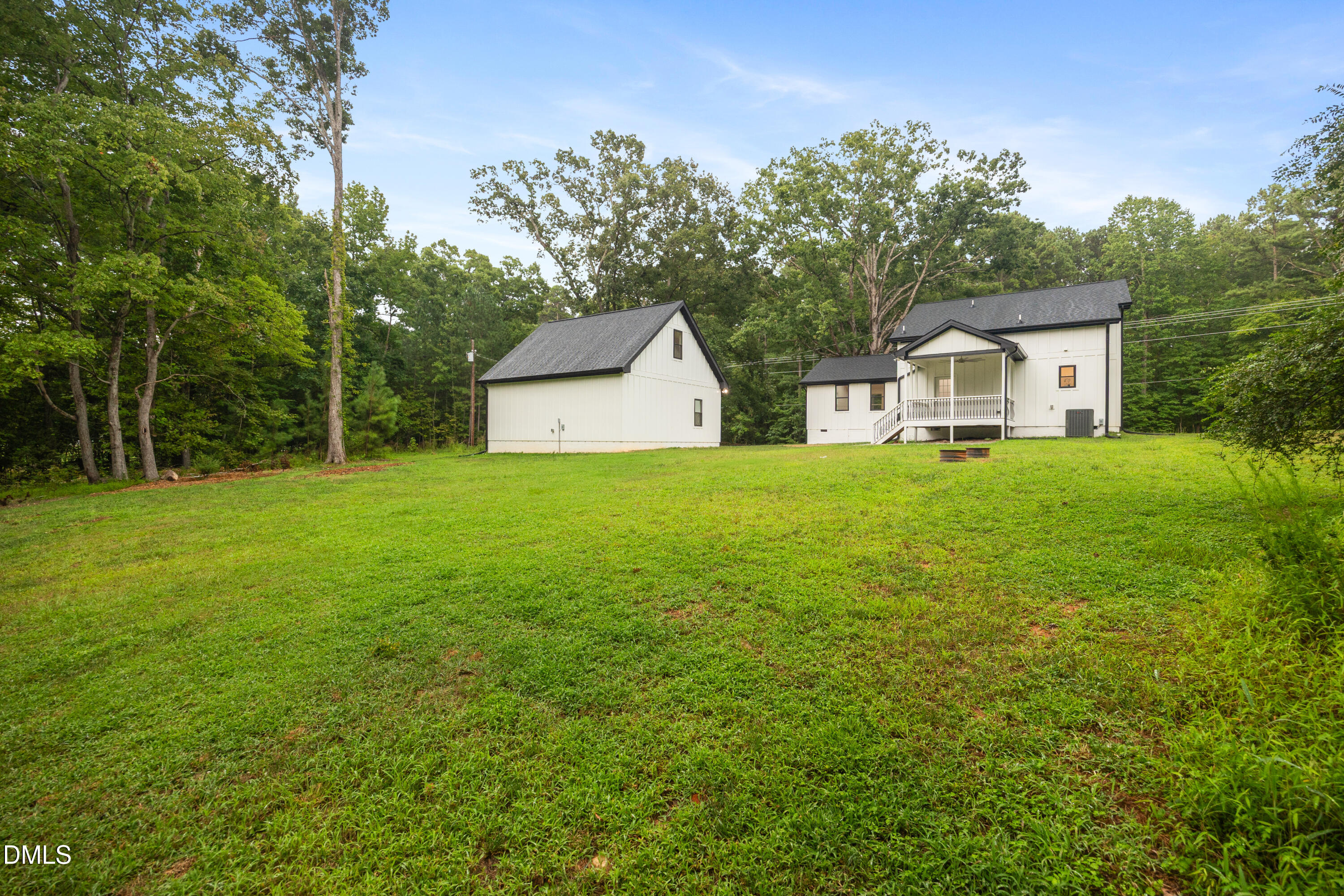 main property photo 37