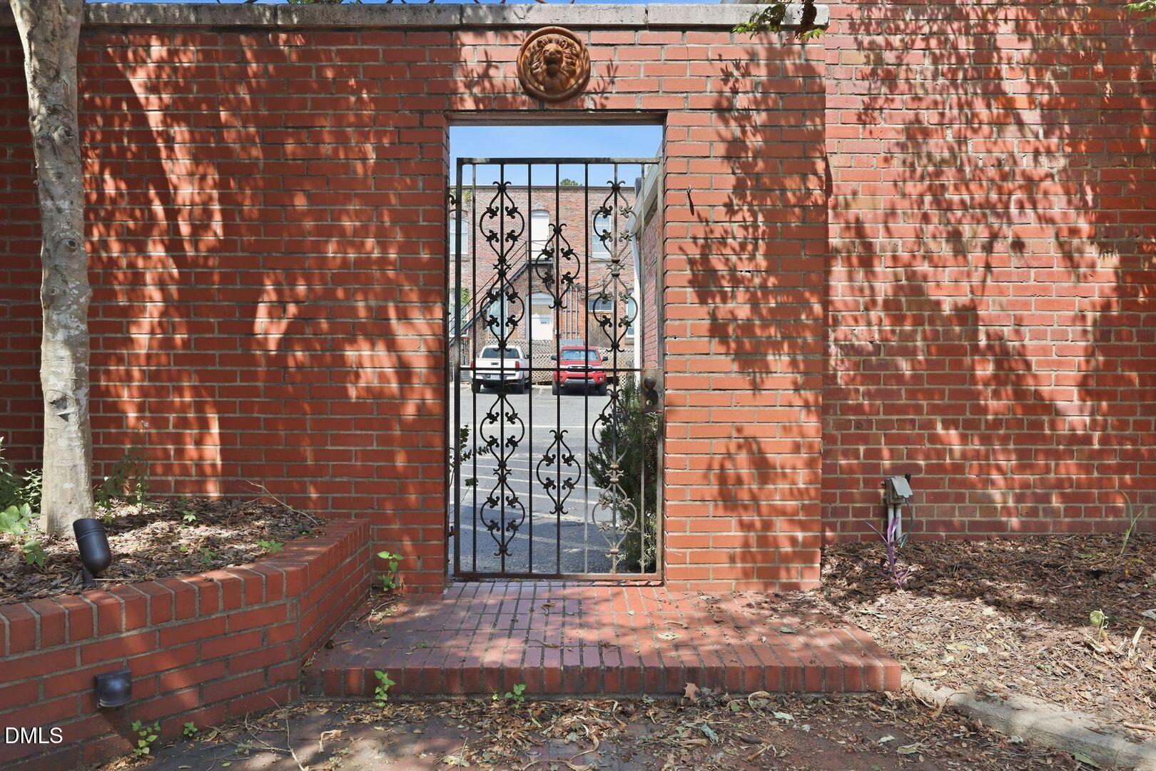 main property photo 27