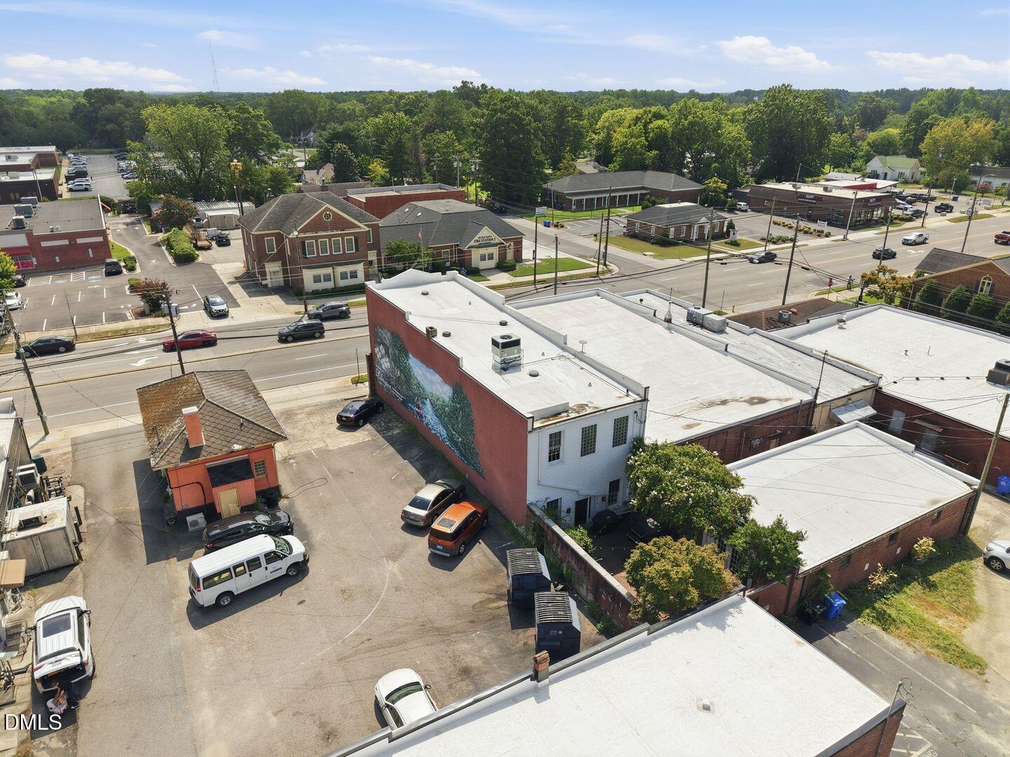 main property photo 36