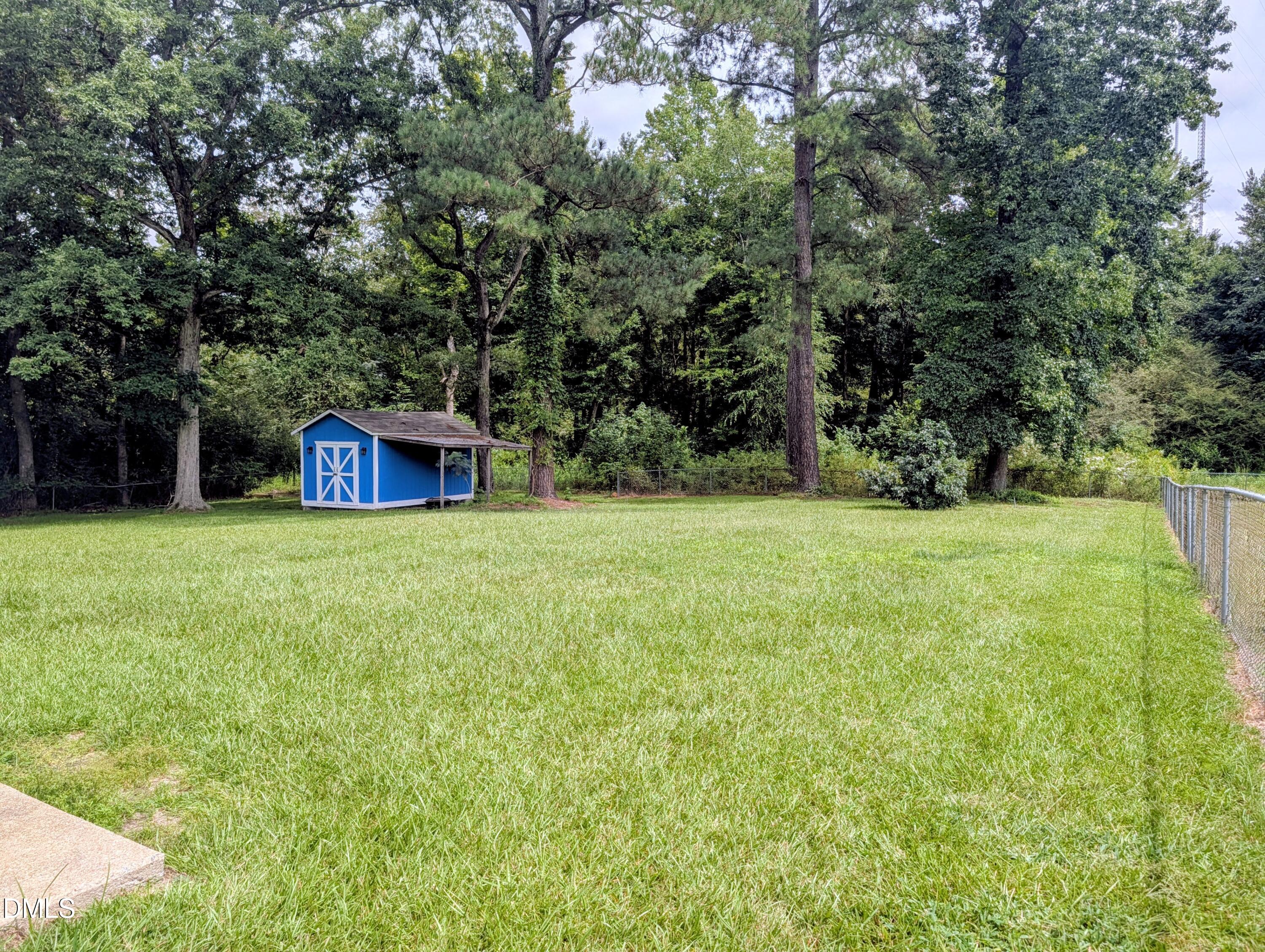 main property photo 19