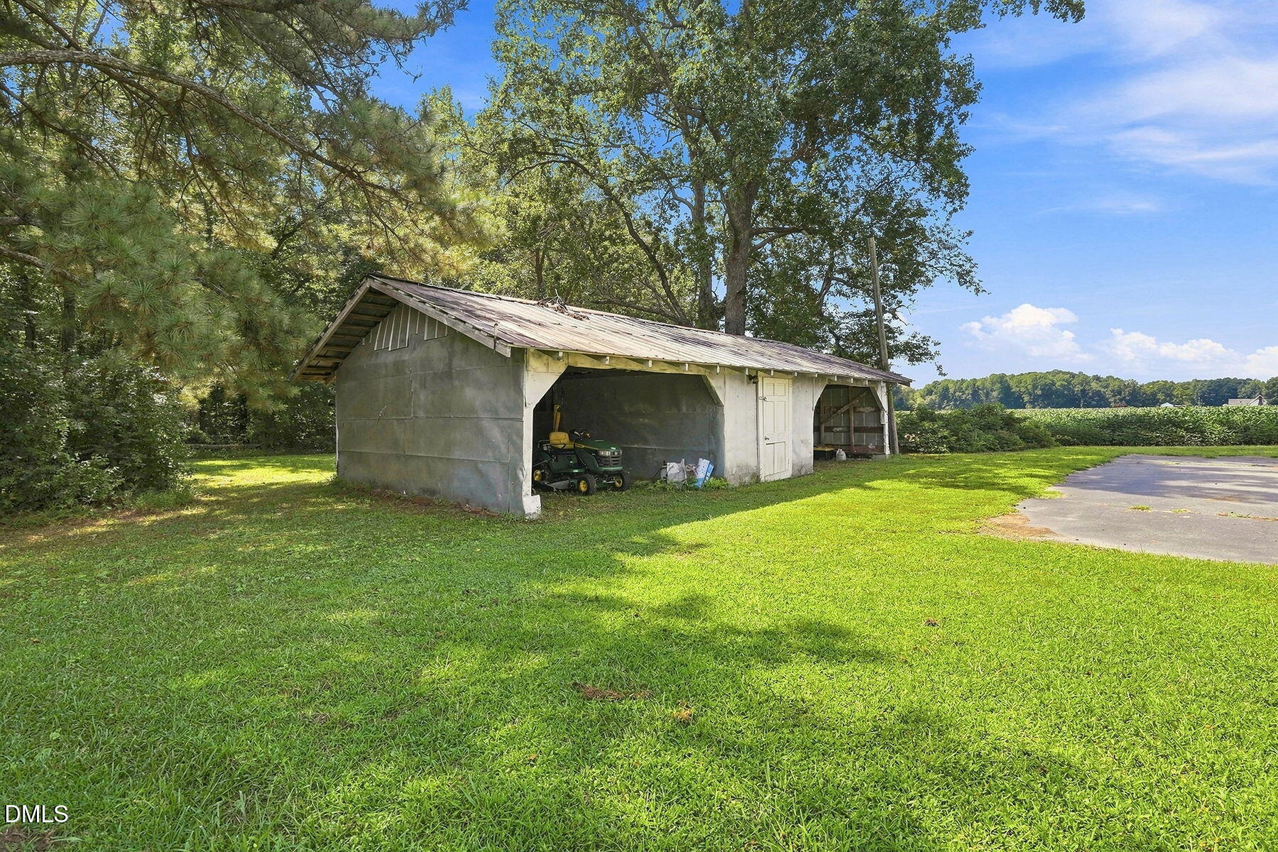 main property photo 29