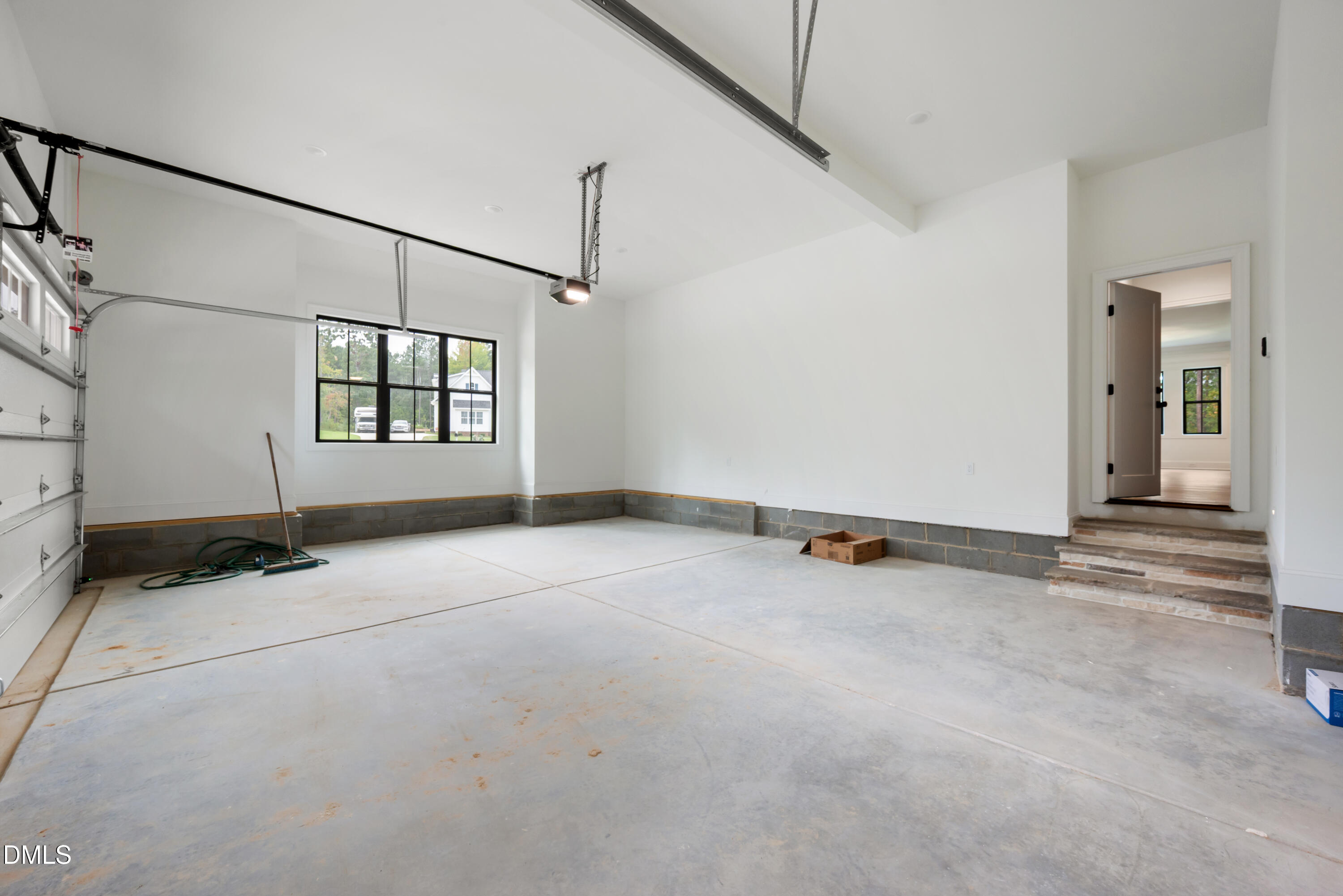 main property photo 74