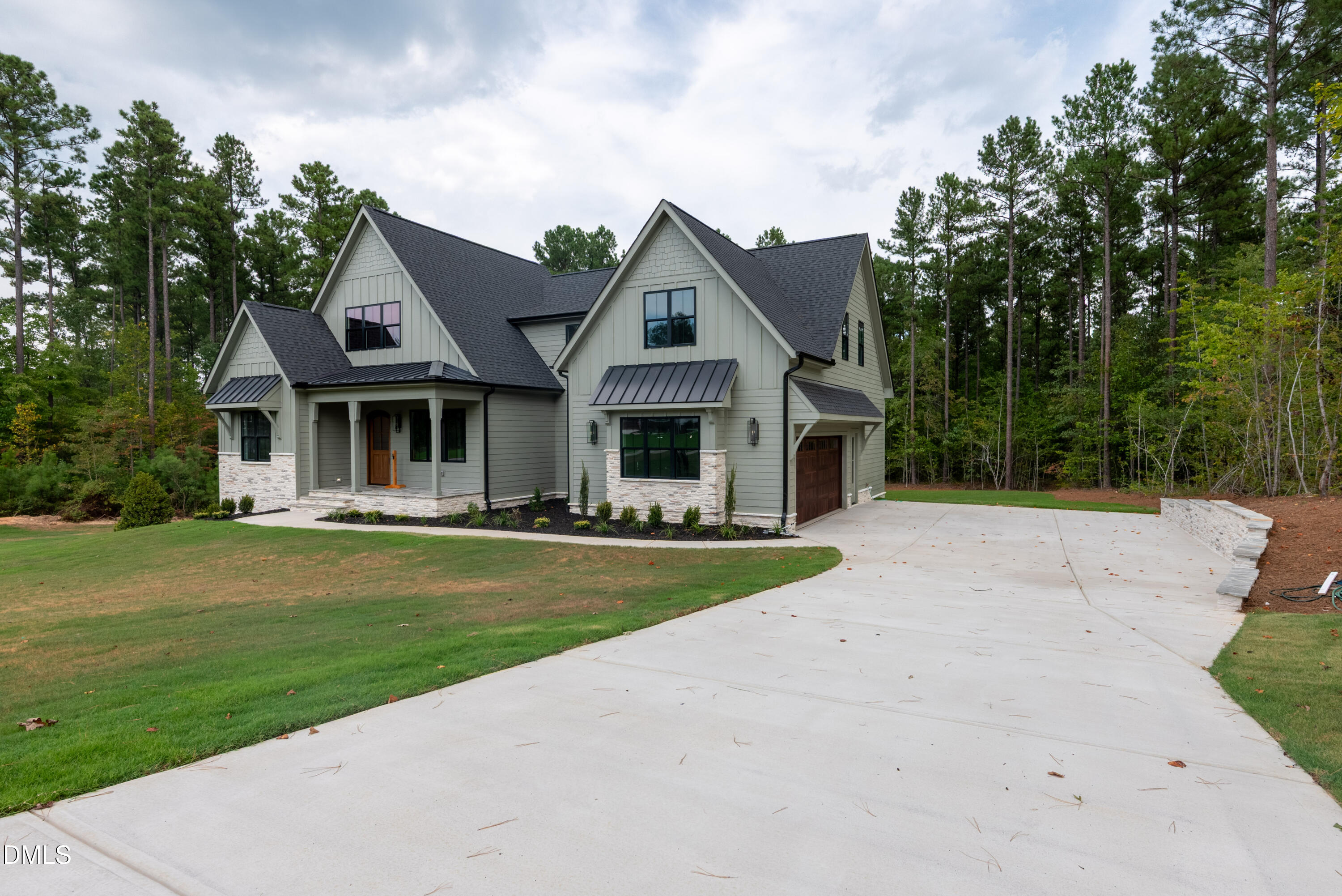 main property photo 81