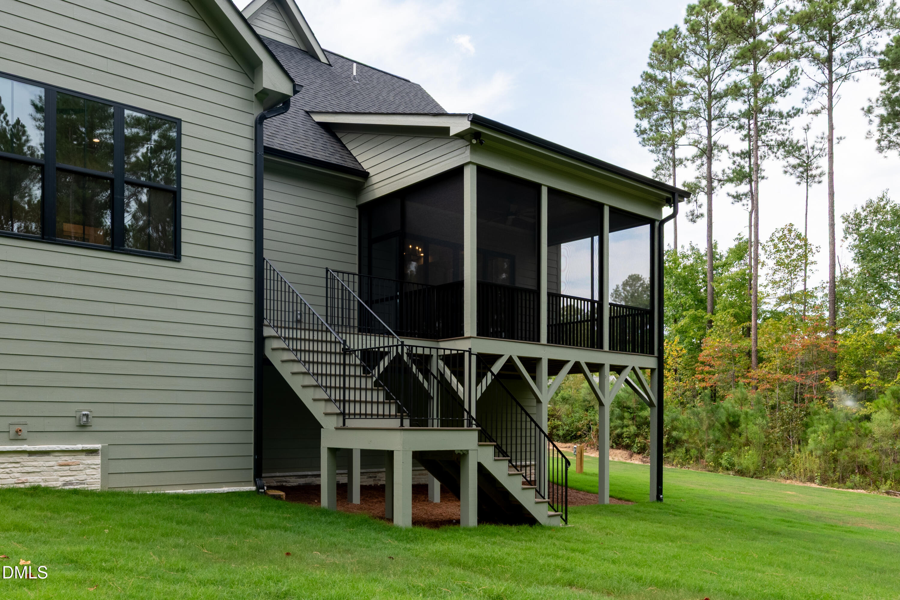 main property photo 84