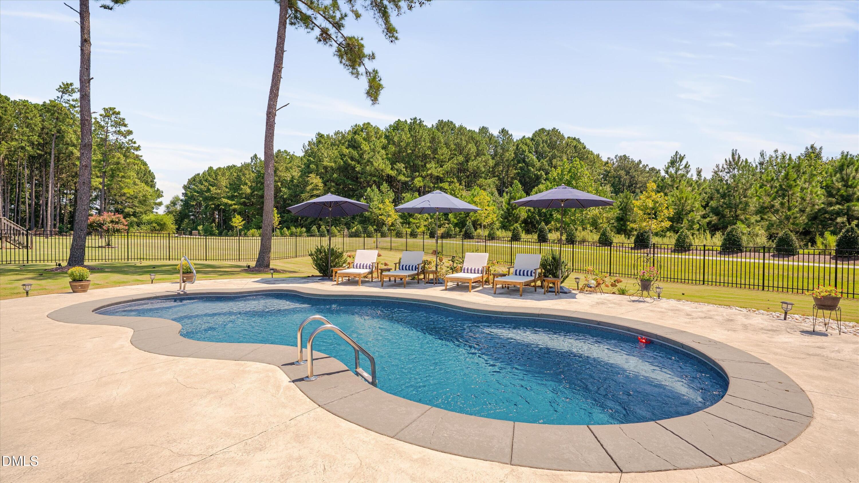 main property photo 59