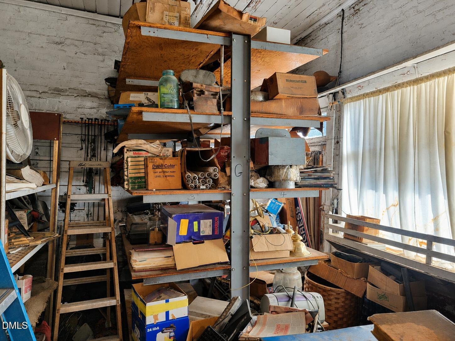 main property photo 16