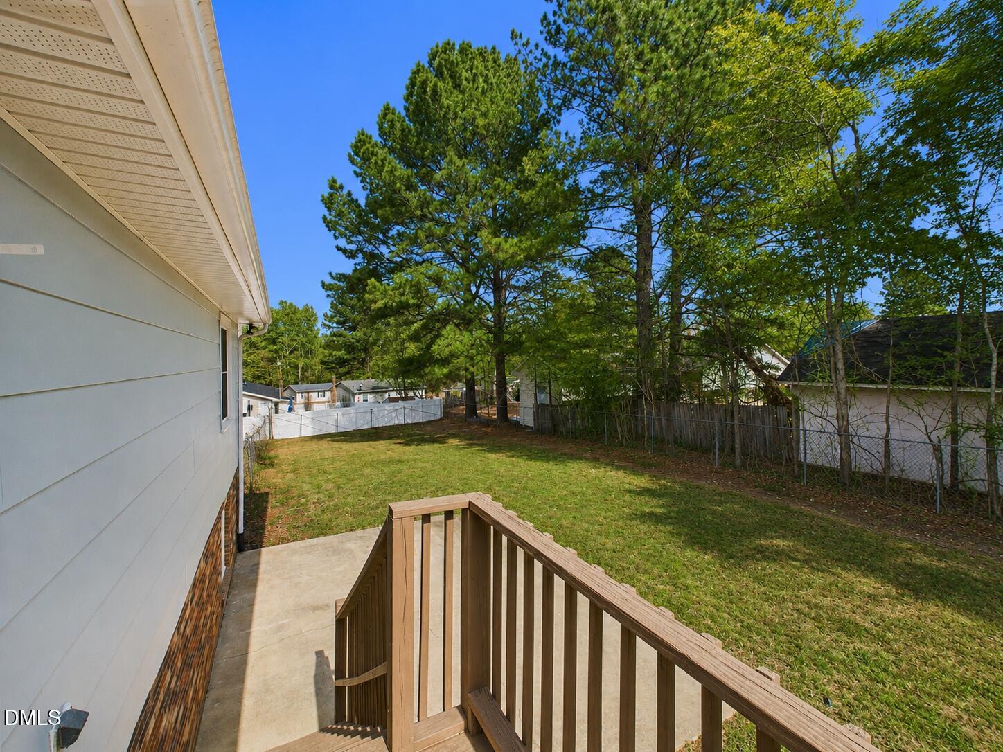 main property photo 32