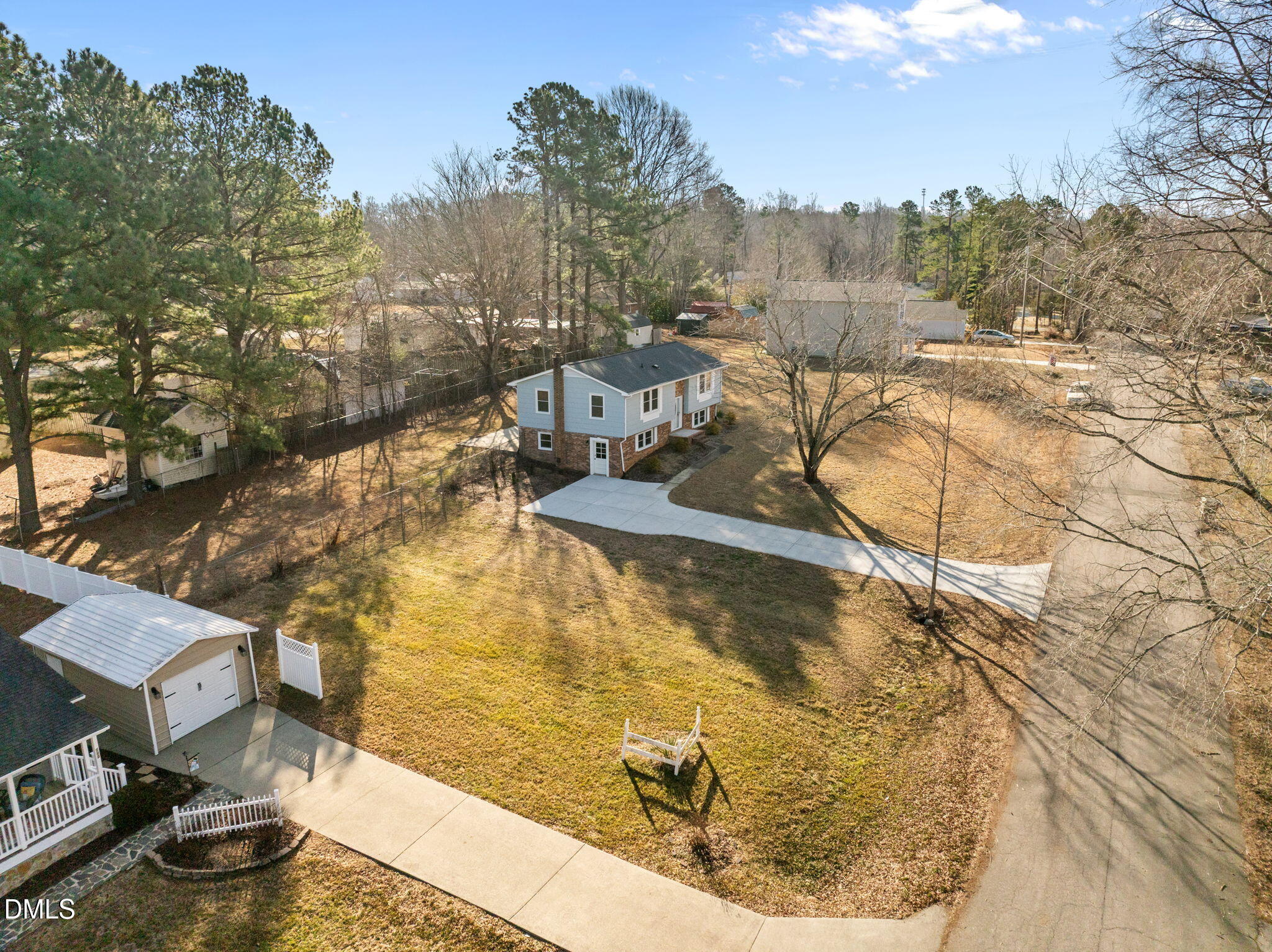 main property photo 33