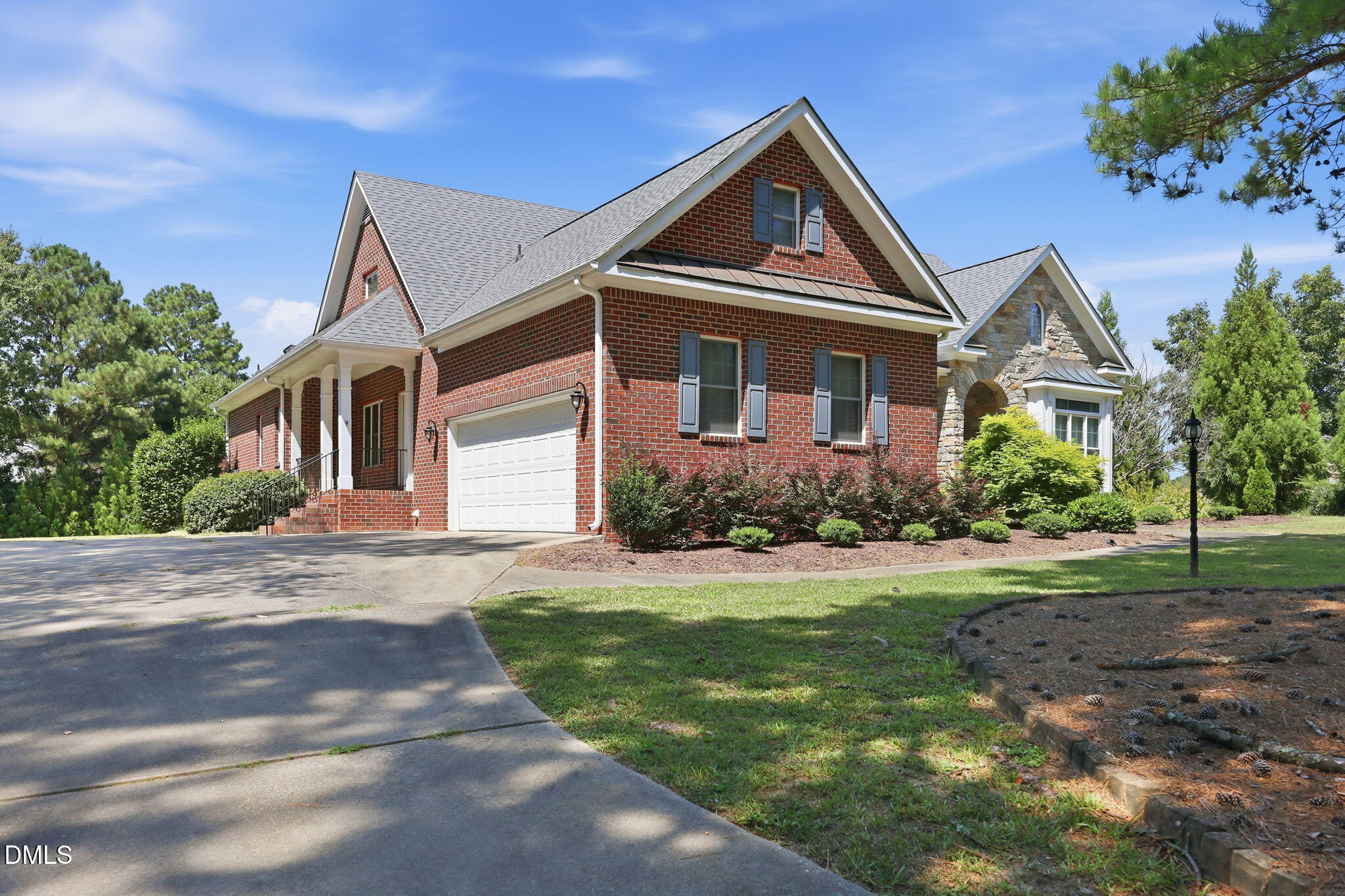 main property photo 2