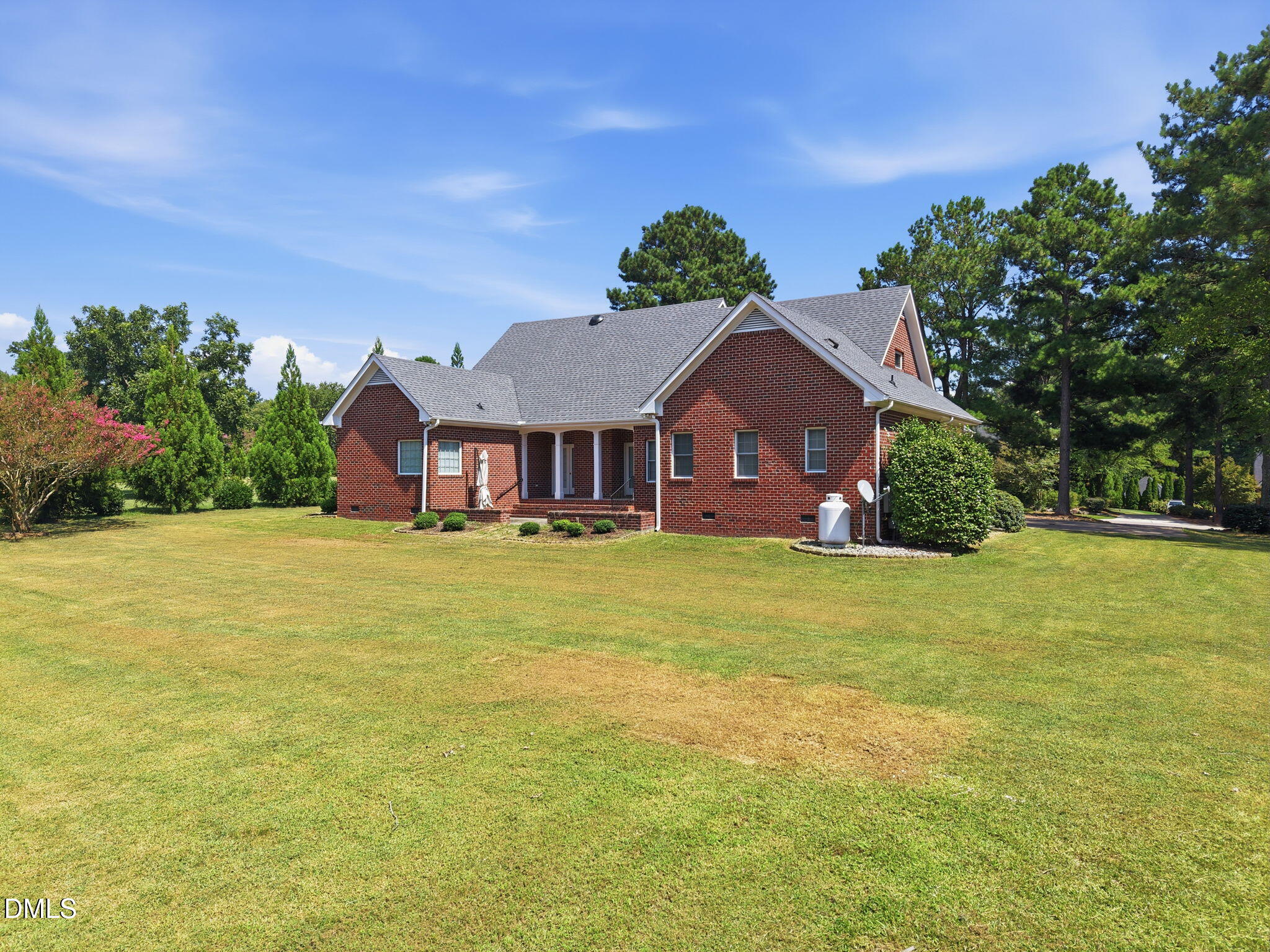 main property photo 45