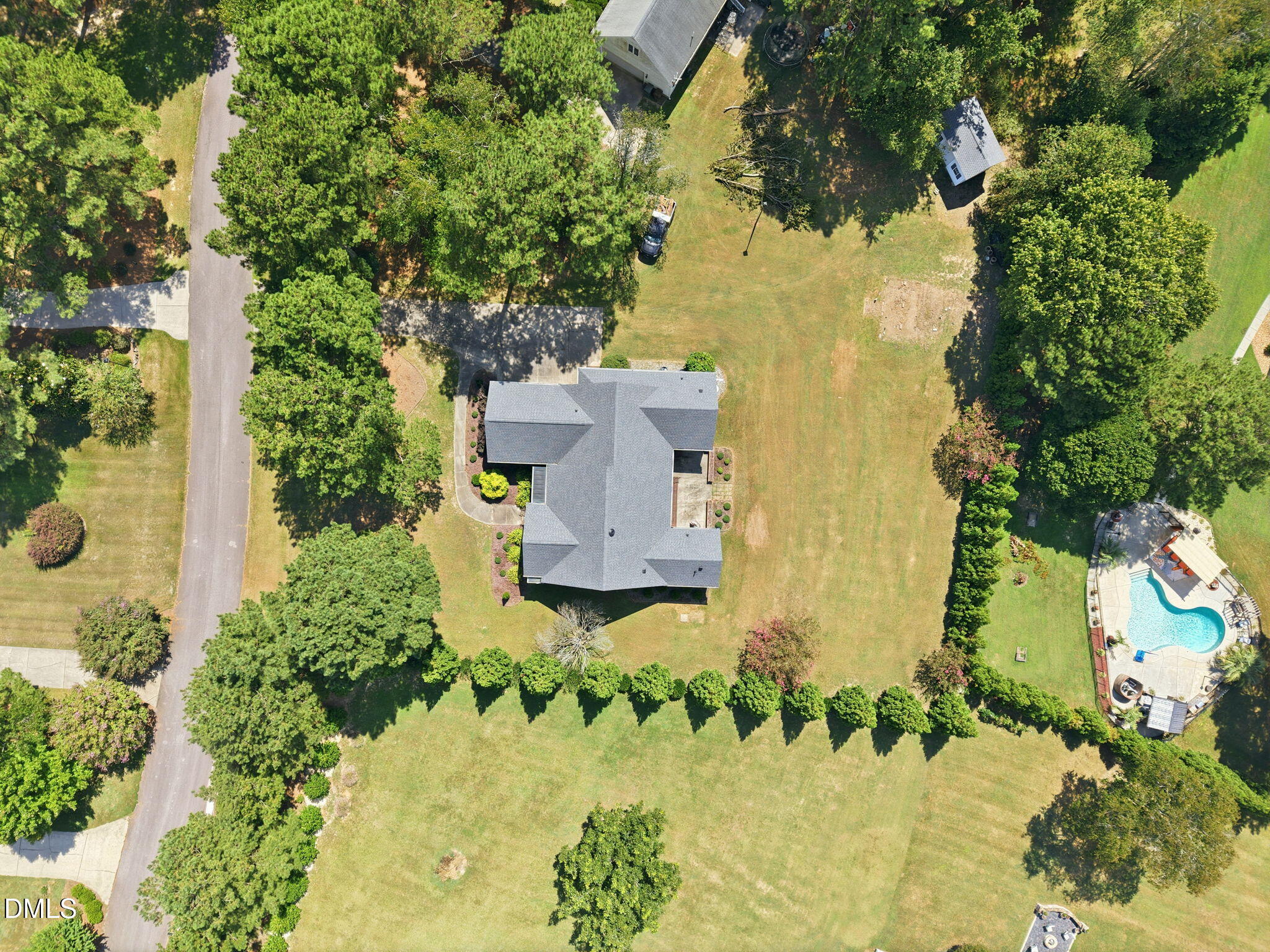 main property photo 49