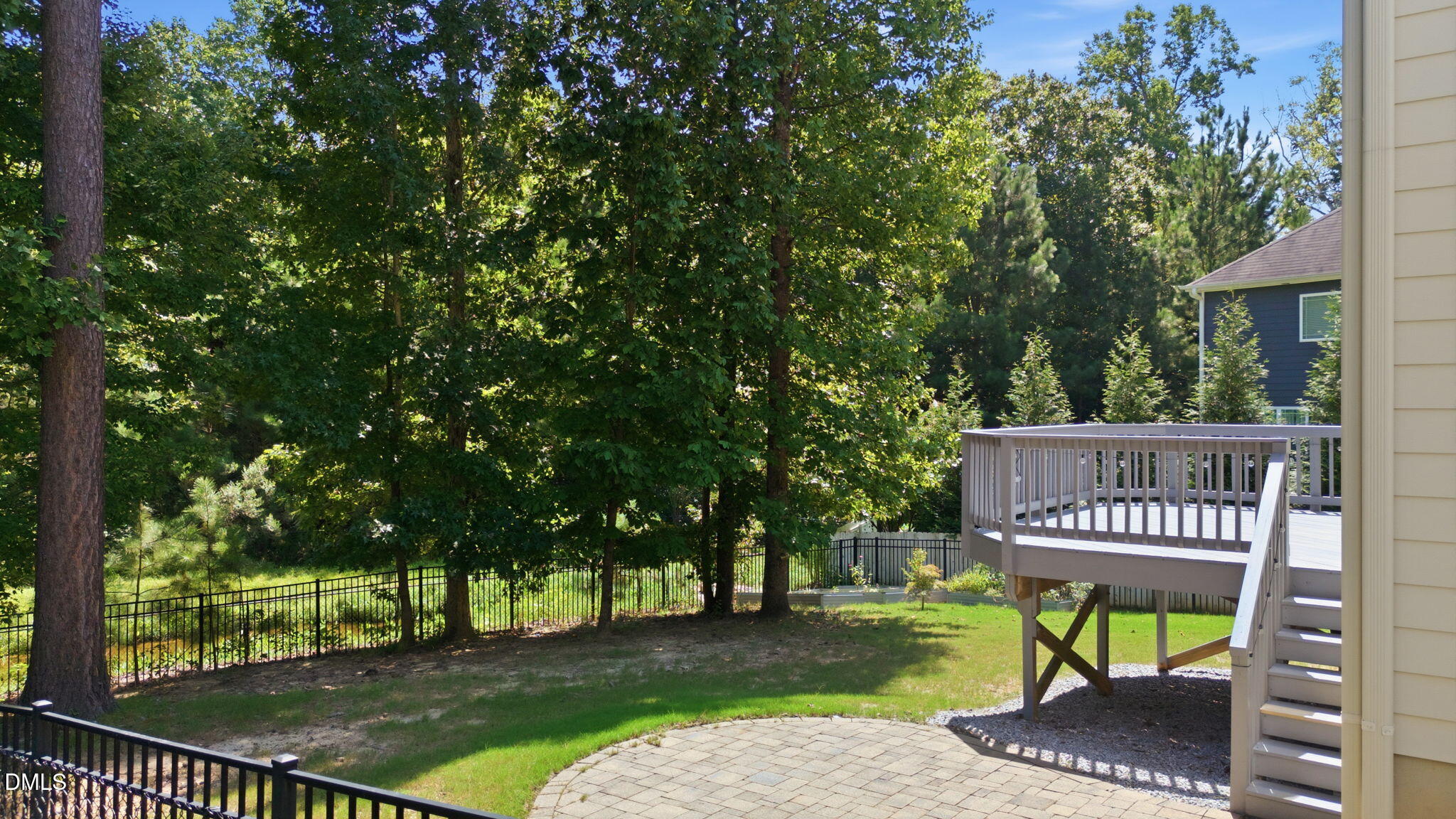 main property photo 70