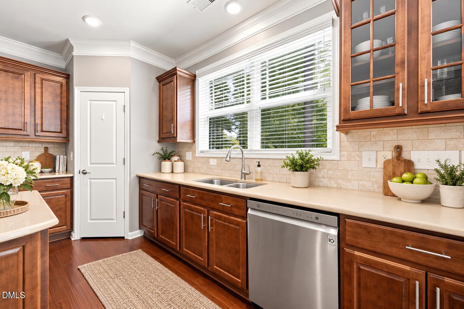 main property photo 78