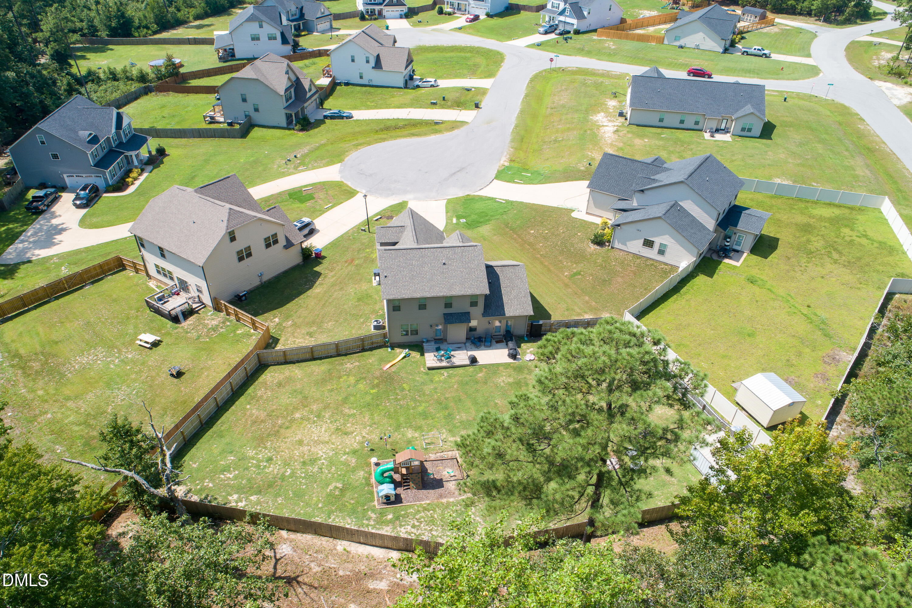 main property photo 36