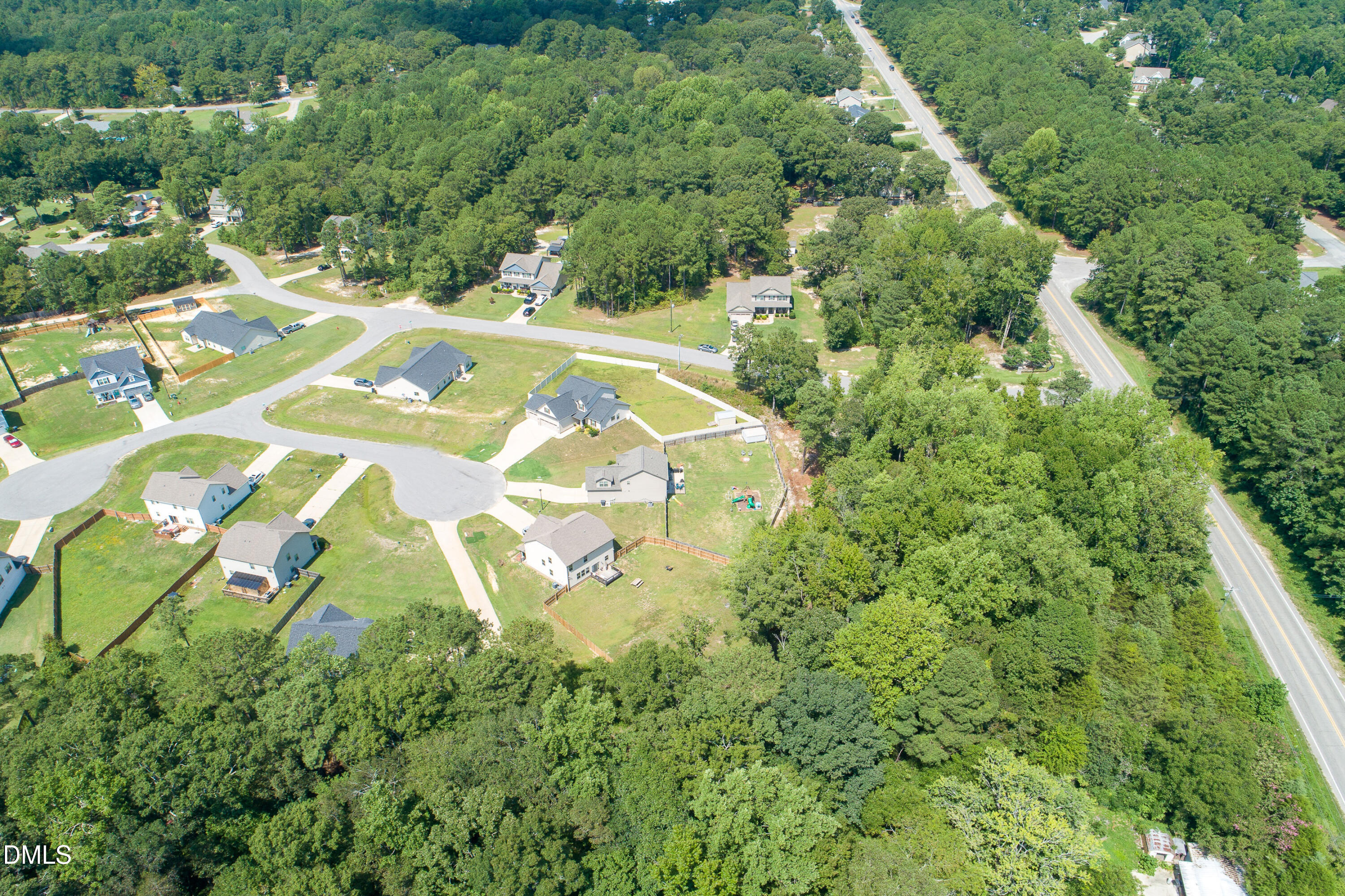 main property photo 37