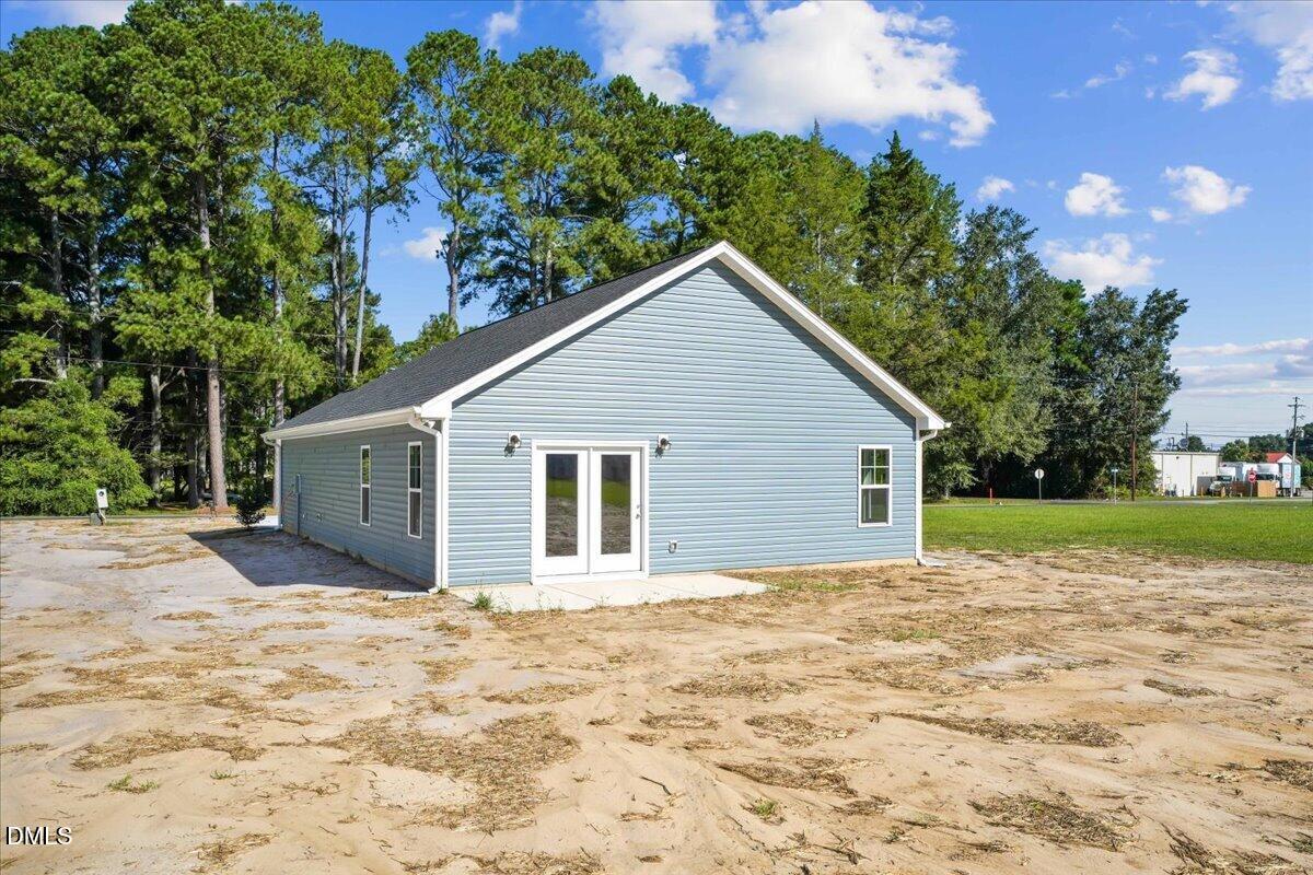main property photo 28