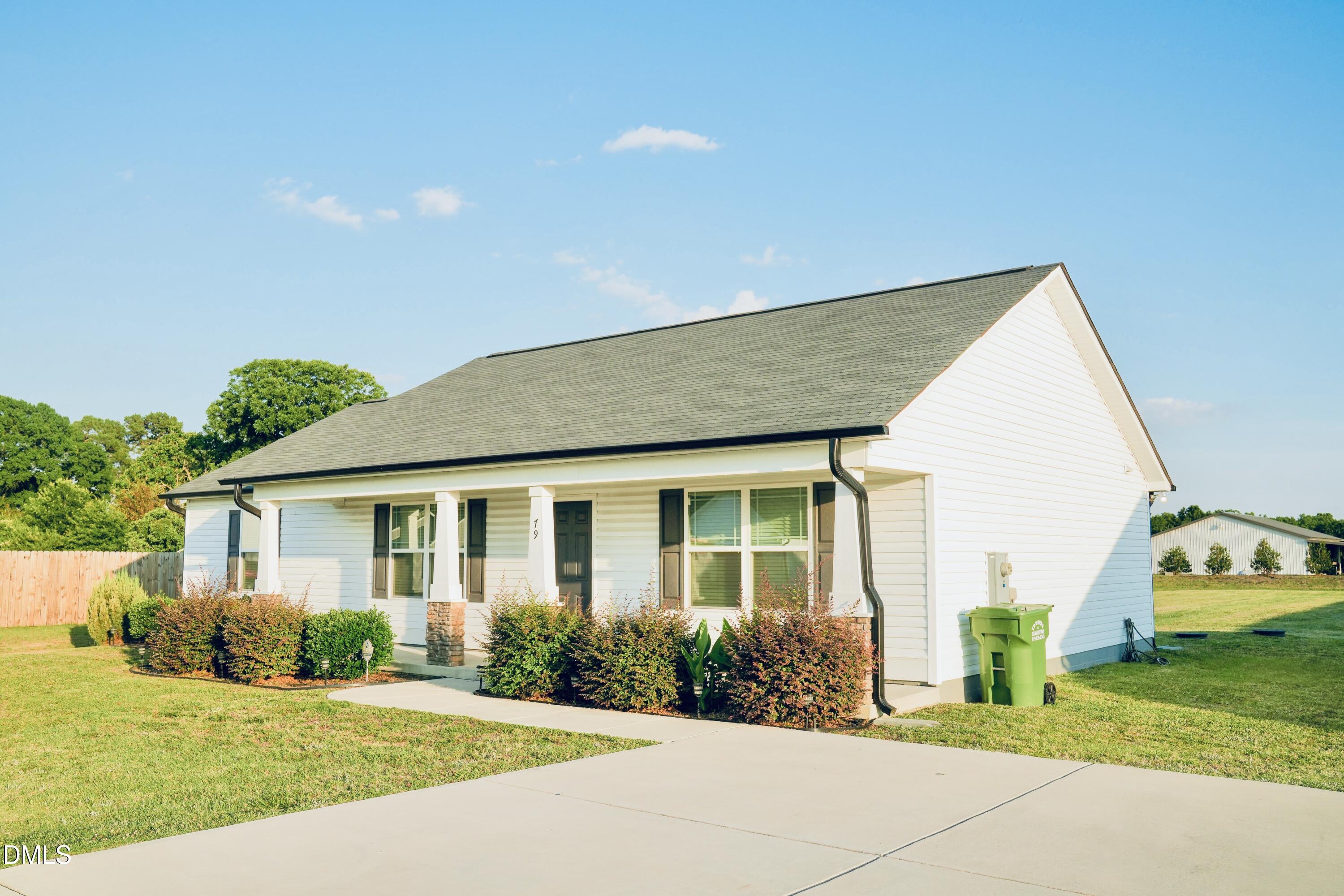 main property photo 2