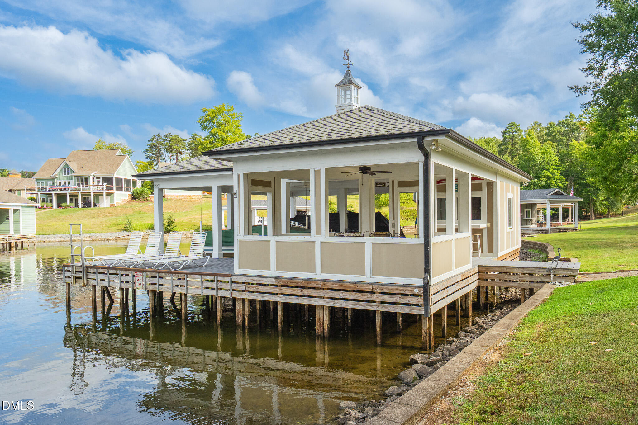 main property photo 16