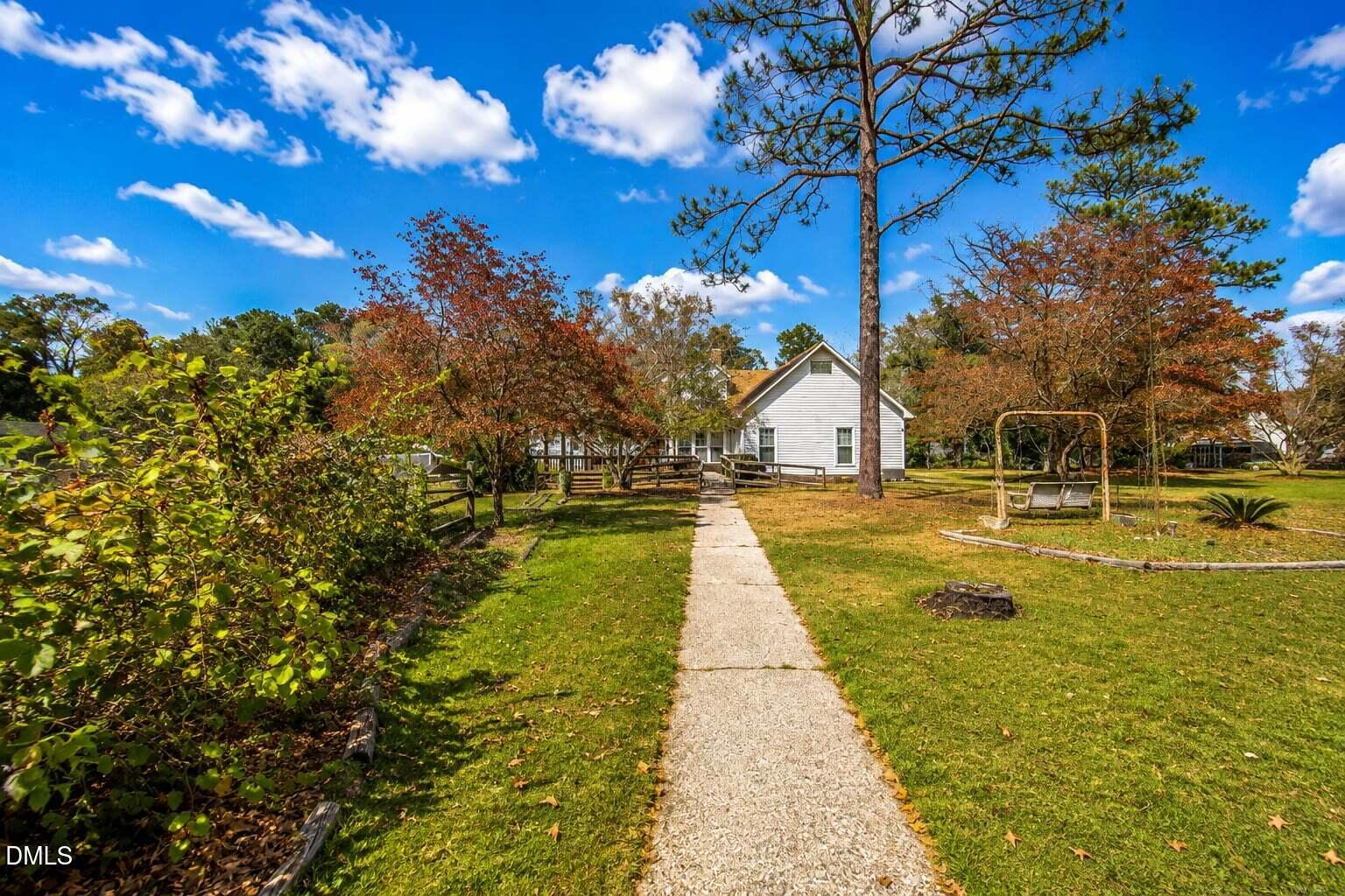 main property photo 36