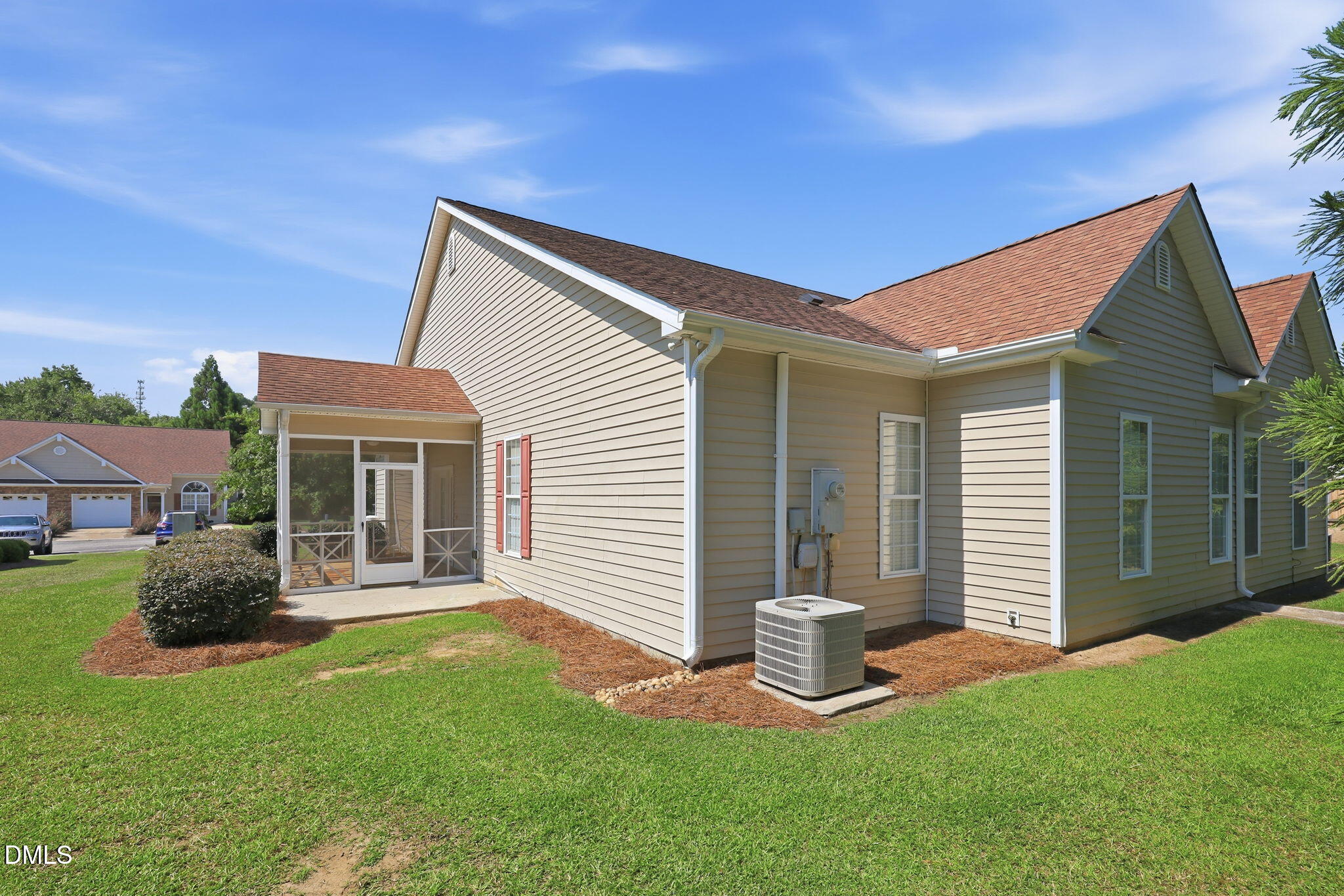 main property photo 29