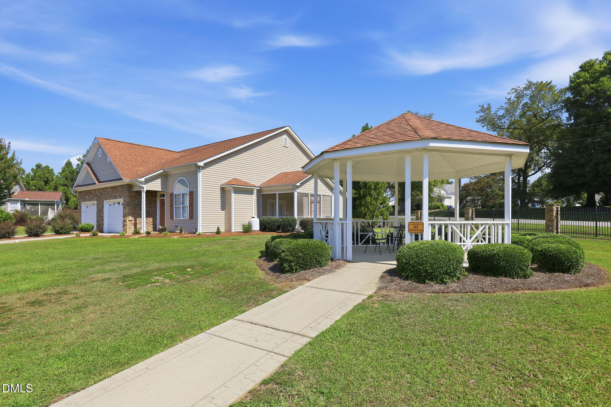 main property photo 31