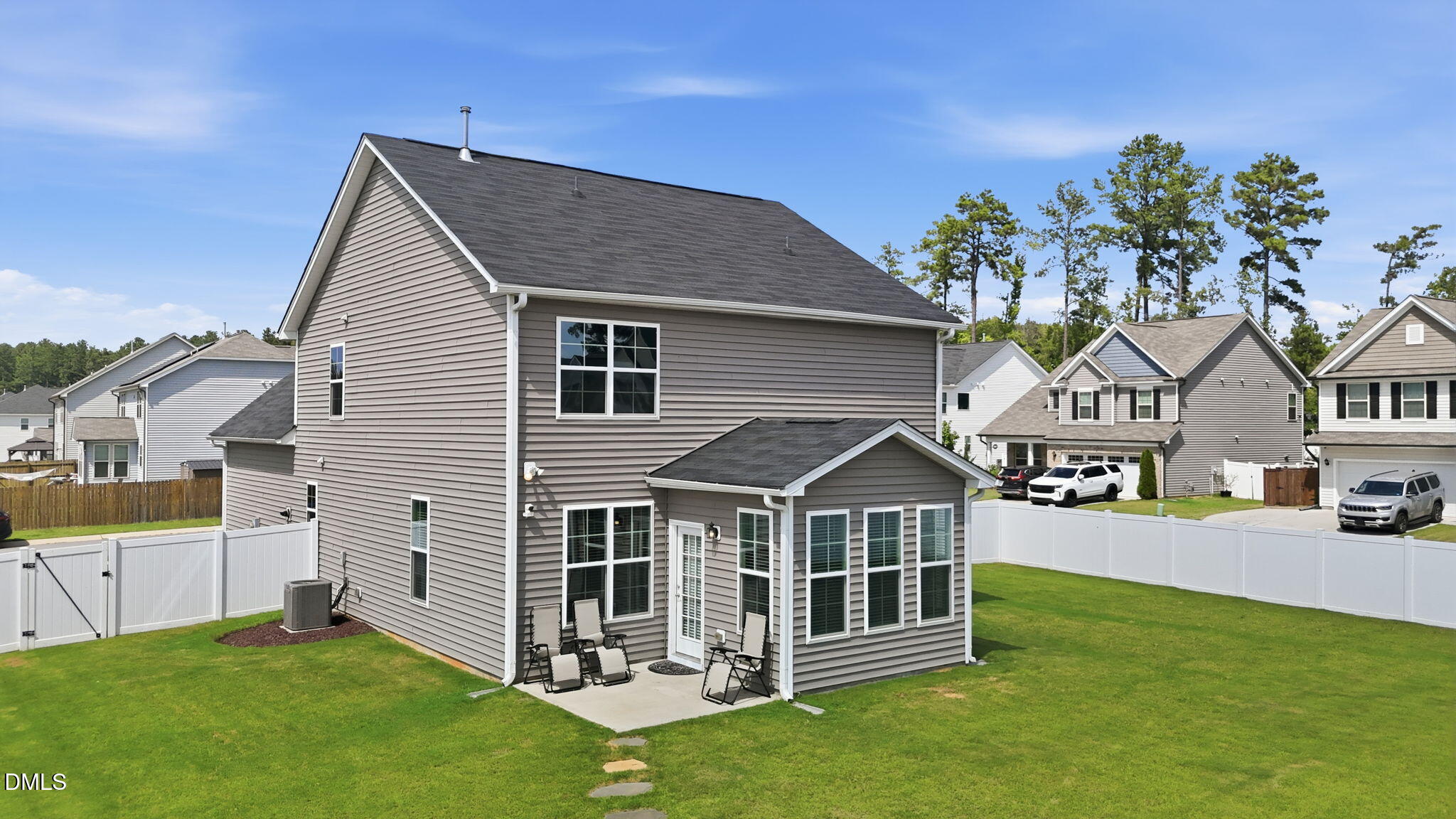 main property photo 38