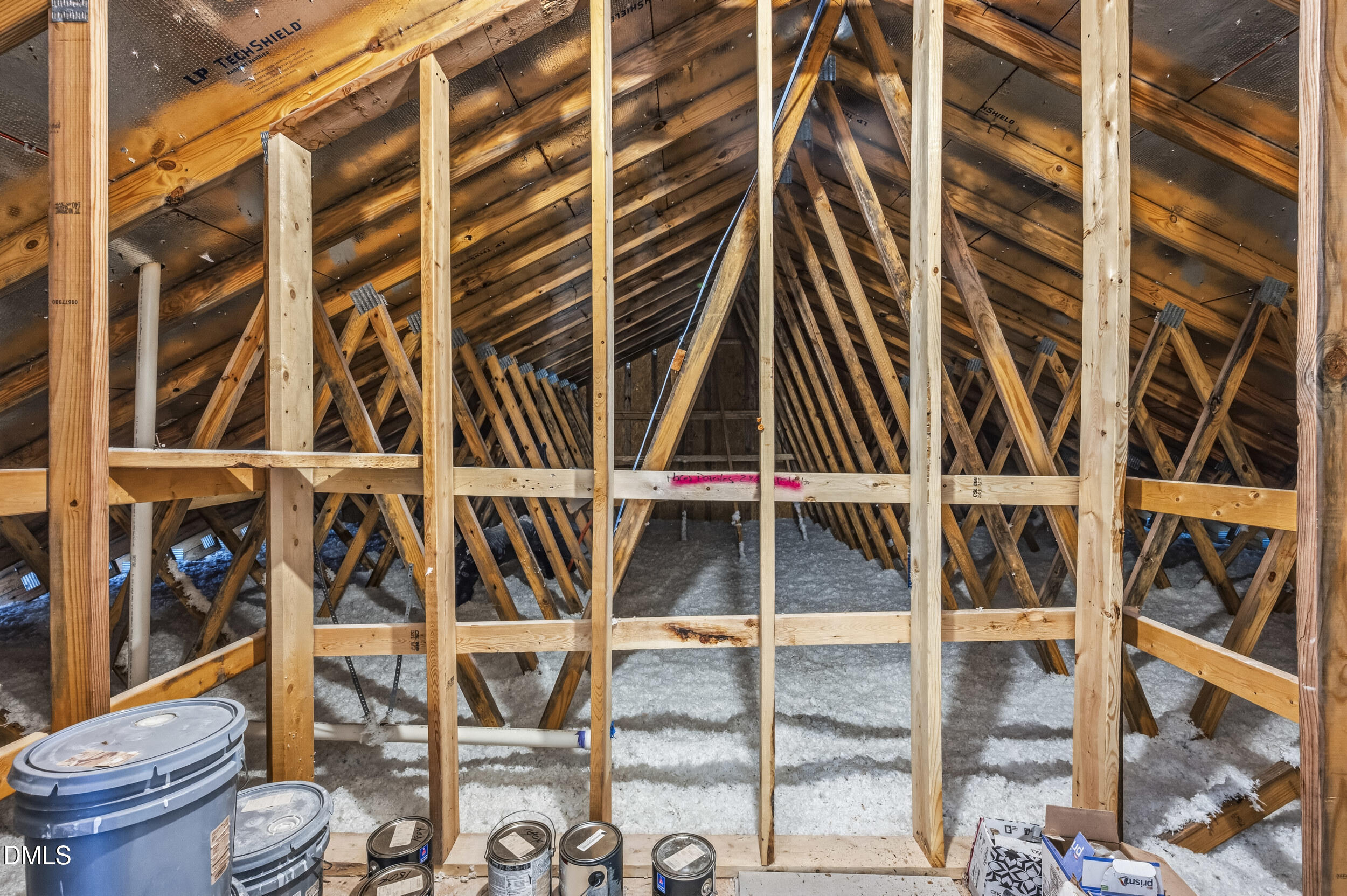 main property photo 45