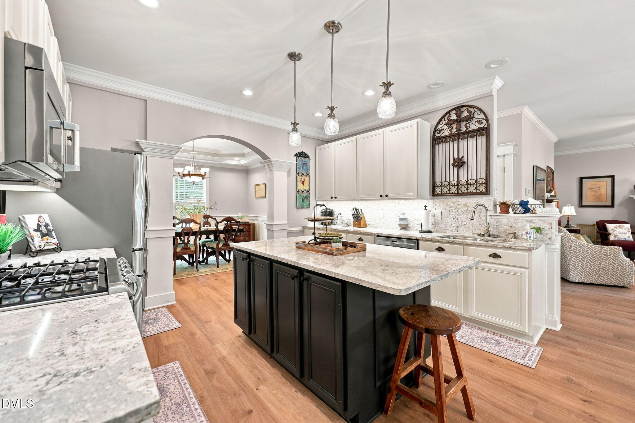 main property photo 15