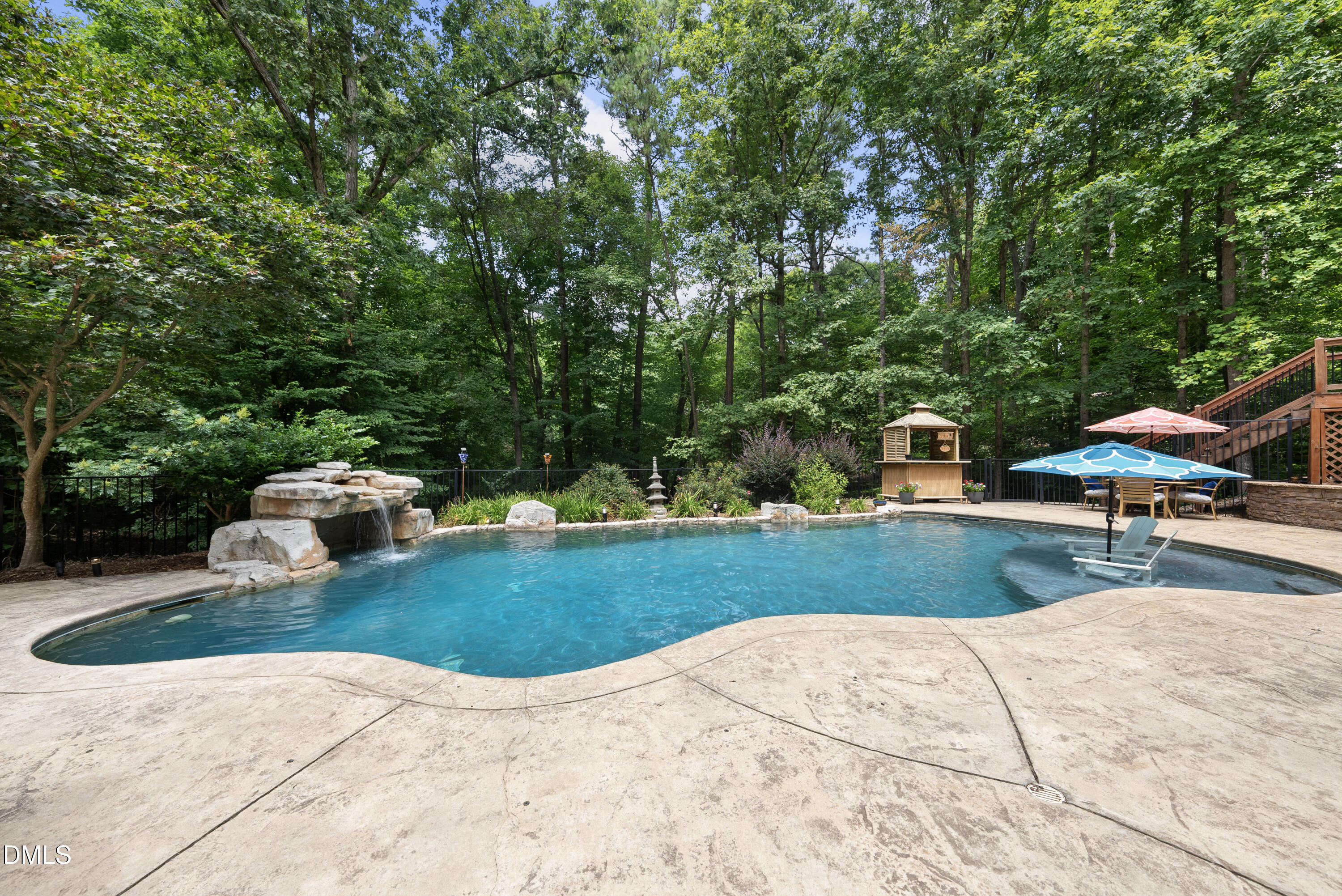 main property photo 48