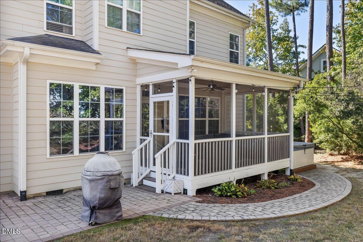 main property photo 31