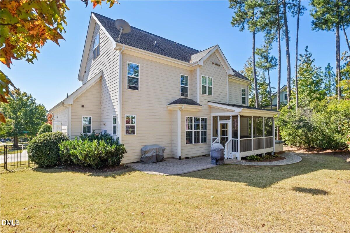 main property photo 32